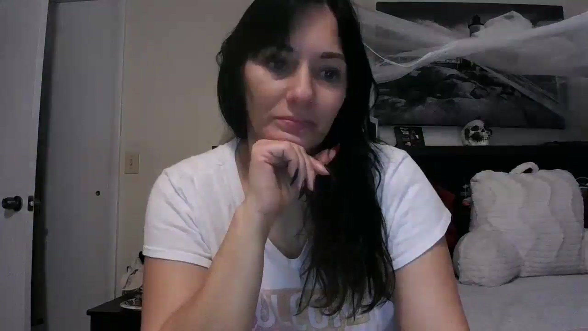 Gallery image thumbnail from CrystalLake's myfreecams stream on, 08/09/2024, 10:46 image 11 of 20
