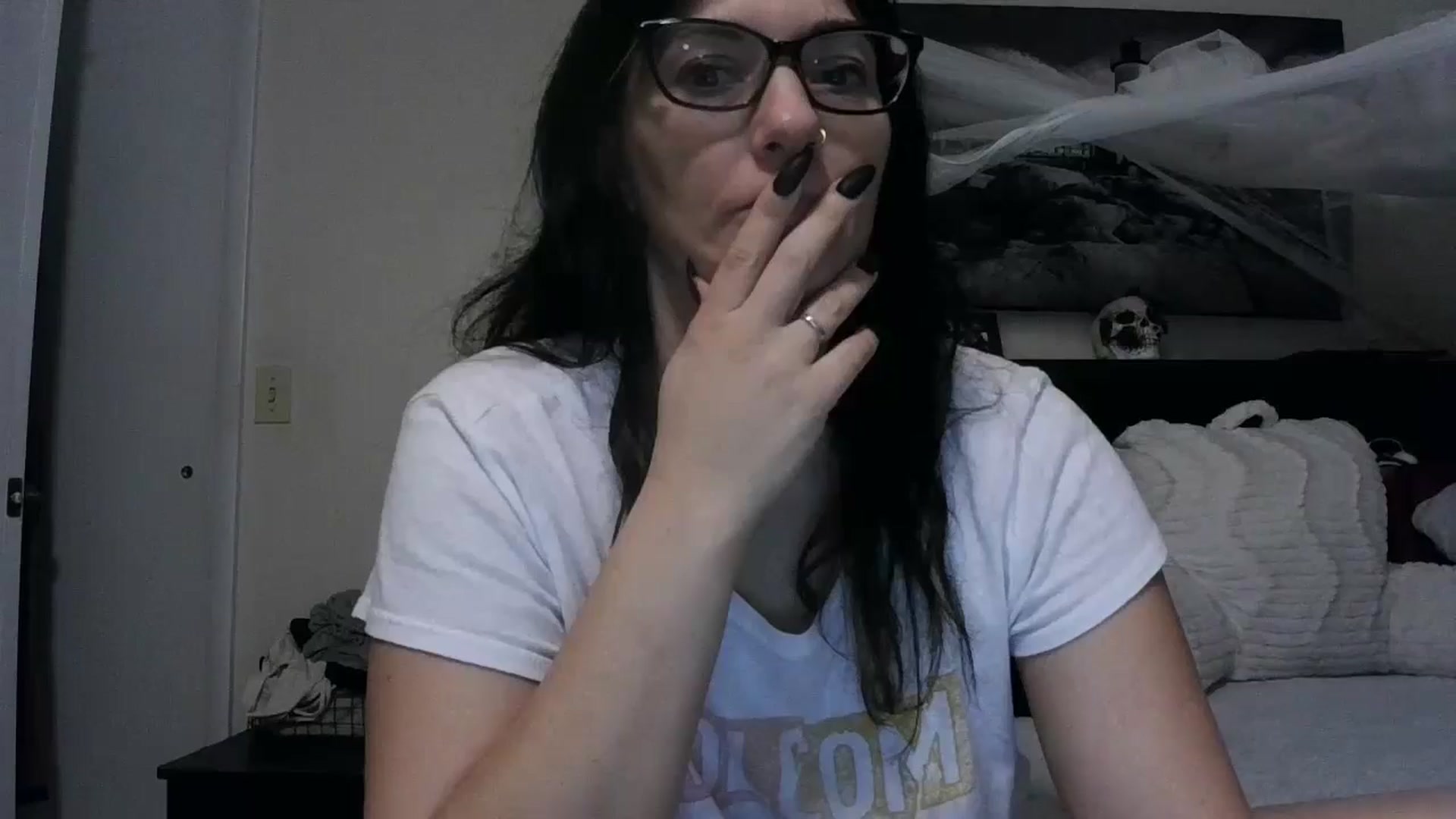 Gallery image thumbnail from CrystalLake's myfreecams stream on, 08/09/2024, 10:46 image 18 of 20