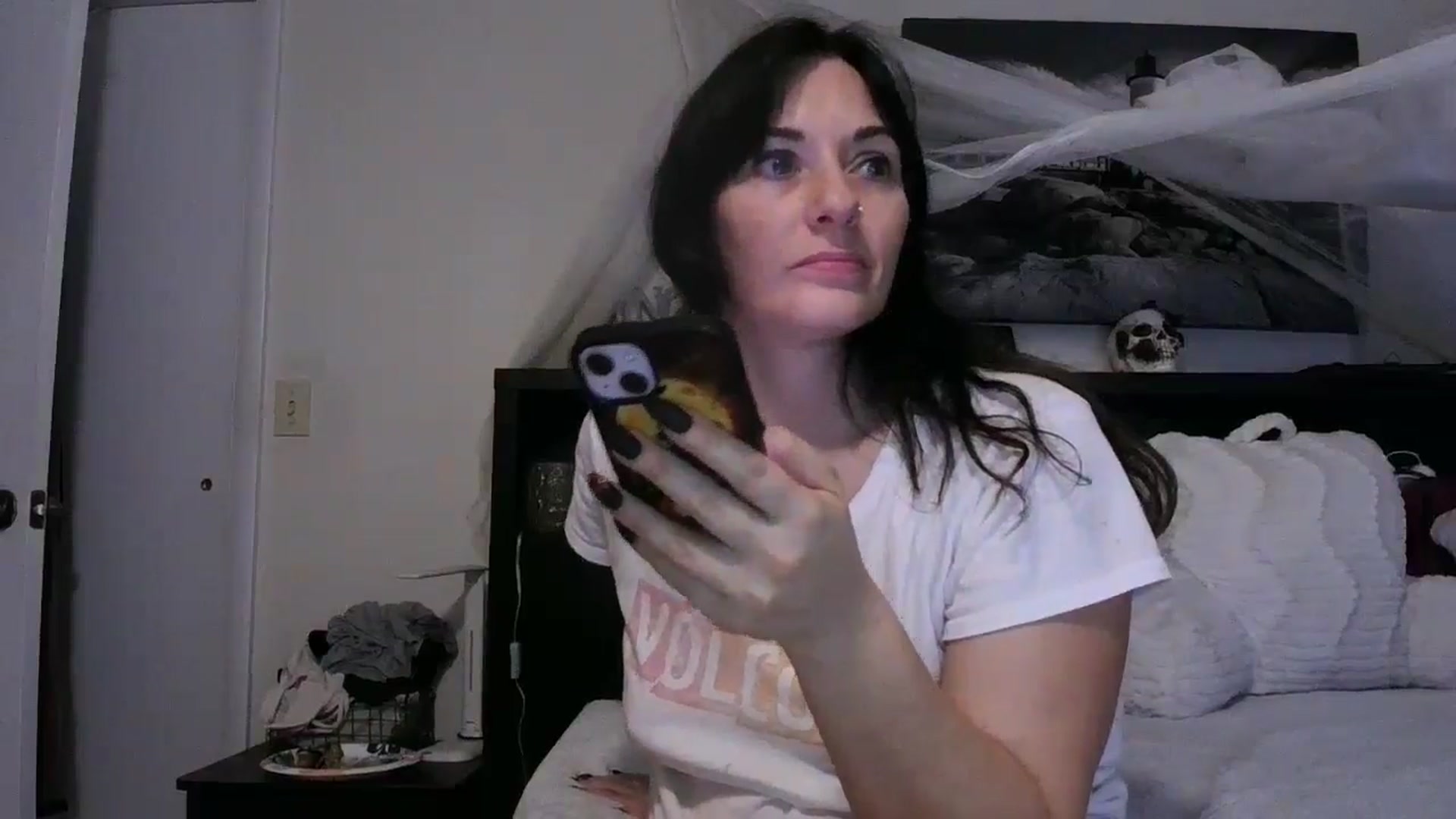 Gallery image thumbnail from CrystalLake's myfreecams stream on, 08/09/2024, 10:46 image 10 of 20
