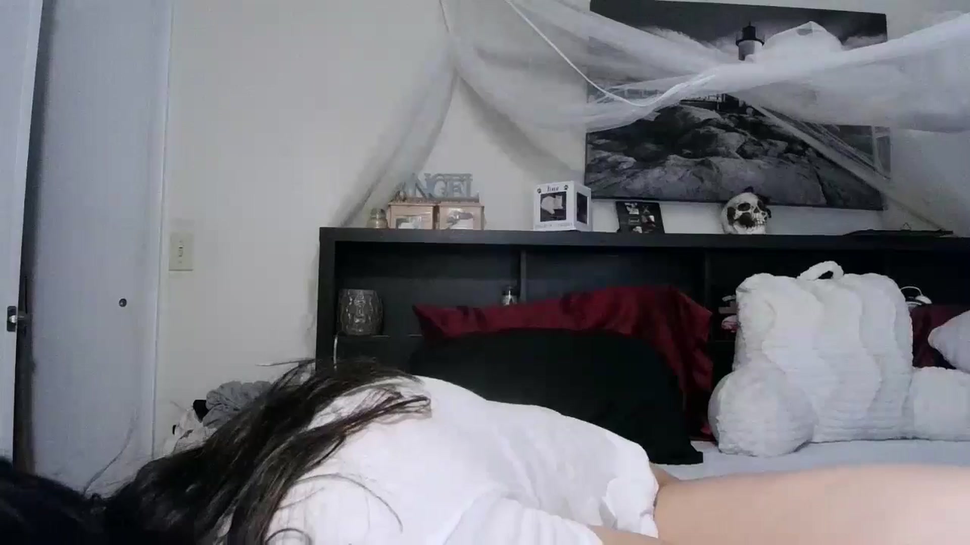 Gallery image thumbnail from CrystalLake's myfreecams stream on, 08/09/2024, 10:46 image 6 of 20