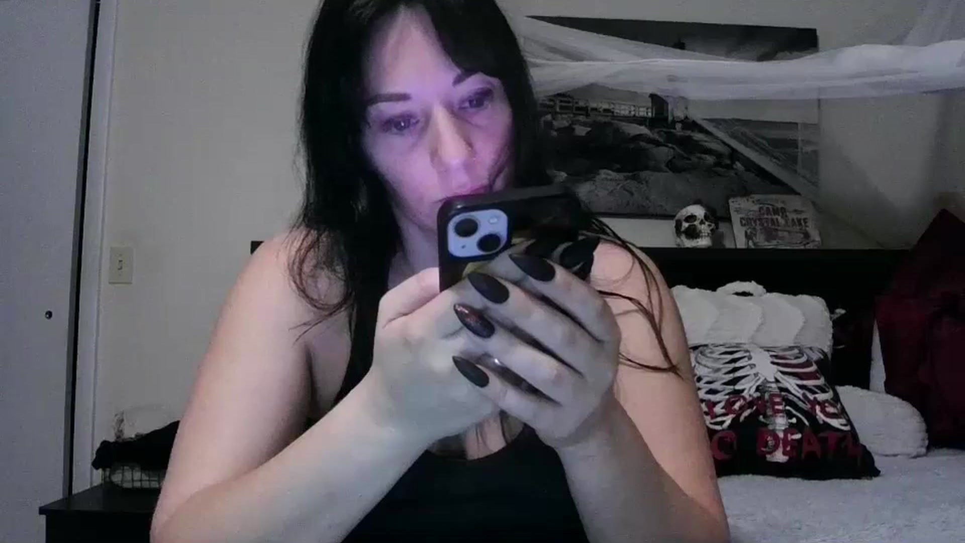 Gallery image thumbnail from CrystalLake's myfreecams stream on, 08/15/2024, 07:20 image 18 of 20