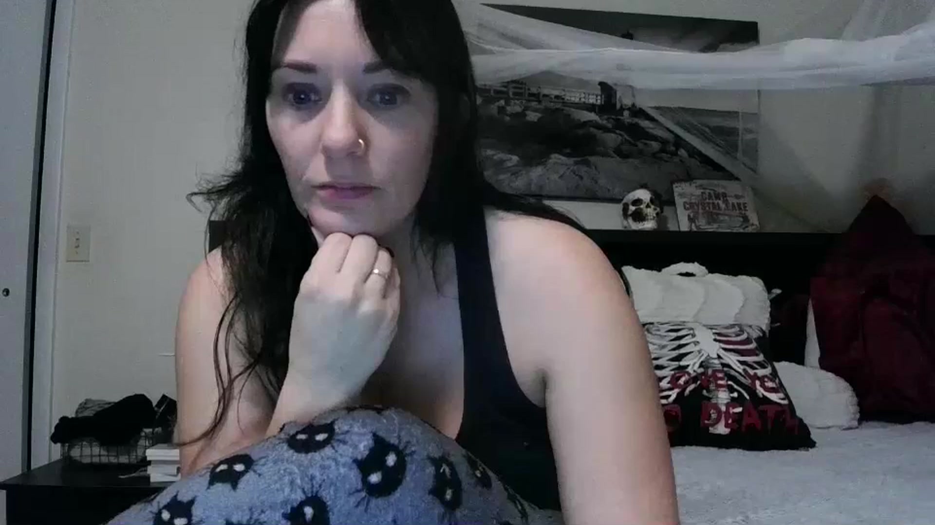Gallery image thumbnail from CrystalLake's myfreecams stream on, 08/15/2024, 07:20 image 11 of 20