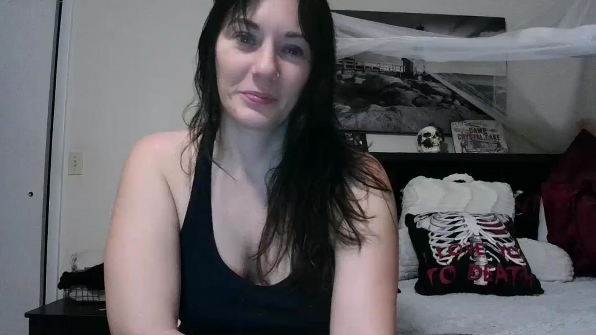 Gallery image thumbnail from CrystalLake's myfreecams stream on, 08/15/2024, 07:20 image 15 of 20