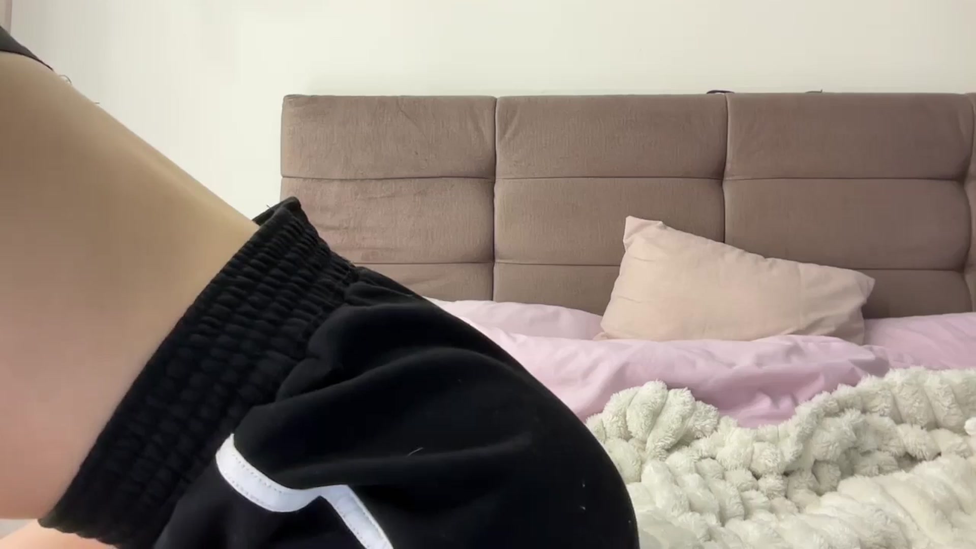 Gallery image thumbnail from CrystalLee's myfreecams stream on, 01/28/2025, 09:18 image 18 of 20