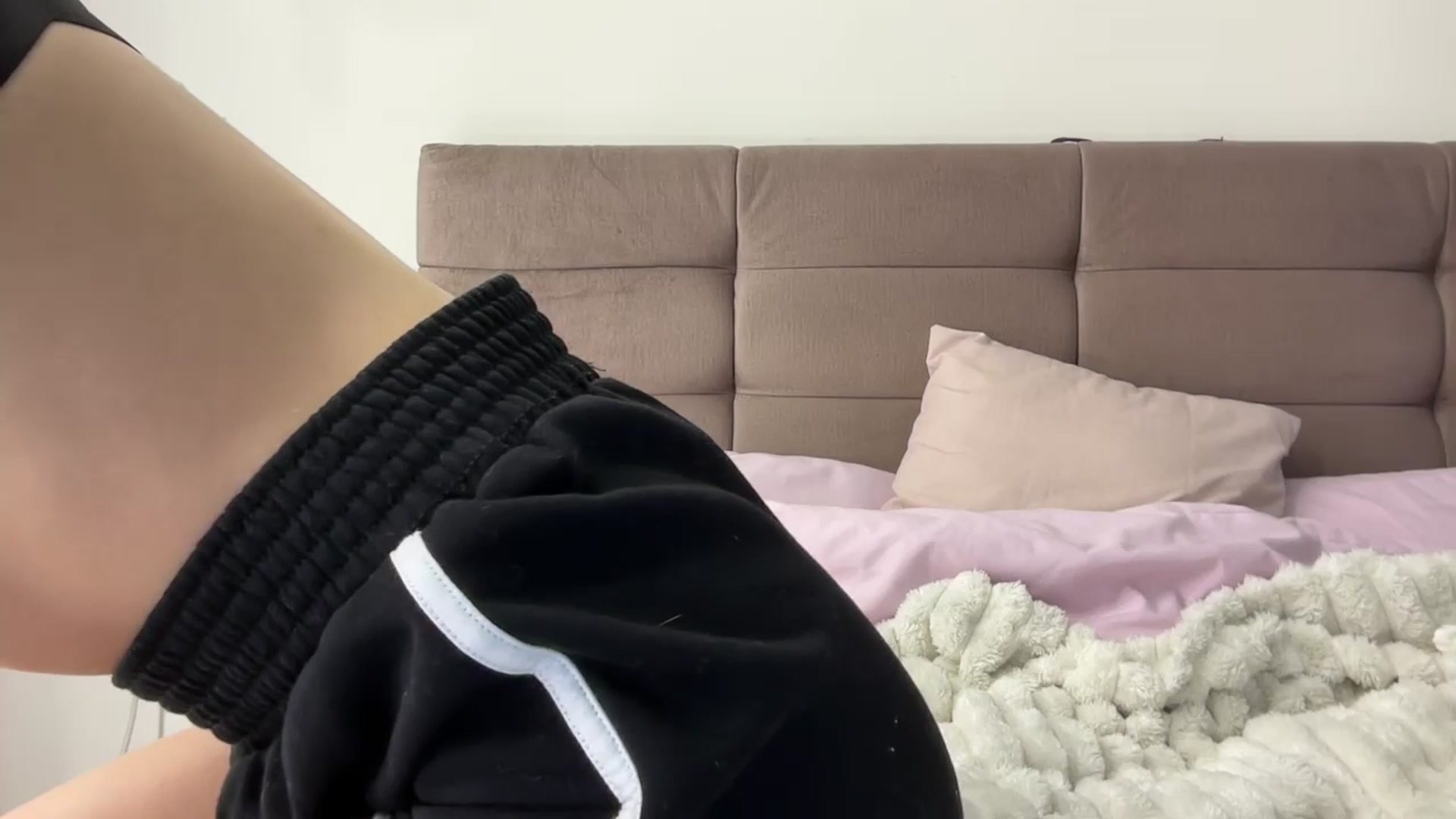 Gallery image thumbnail from CrystalLee's myfreecams stream on, 01/28/2025, 09:18 image 15 of 20