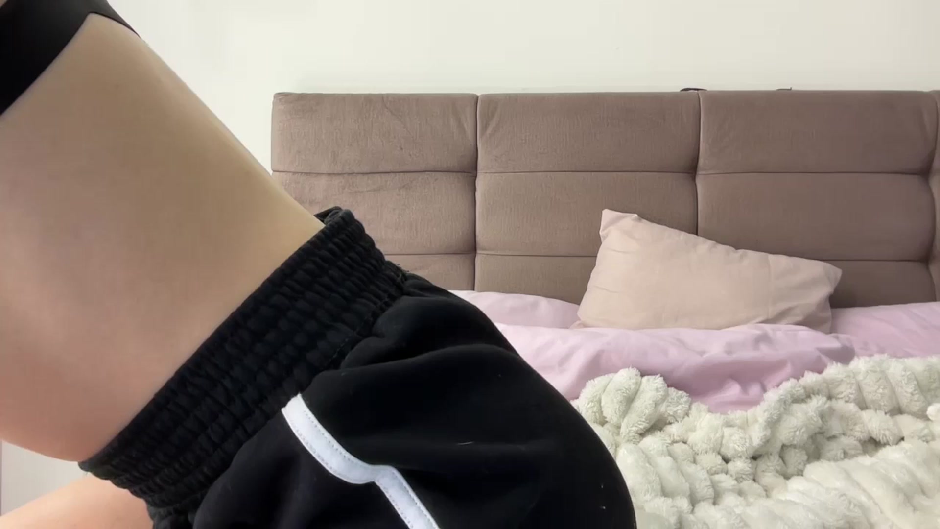Gallery image thumbnail from CrystalLee's myfreecams stream on, 01/28/2025, 09:18 image 12 of 20
