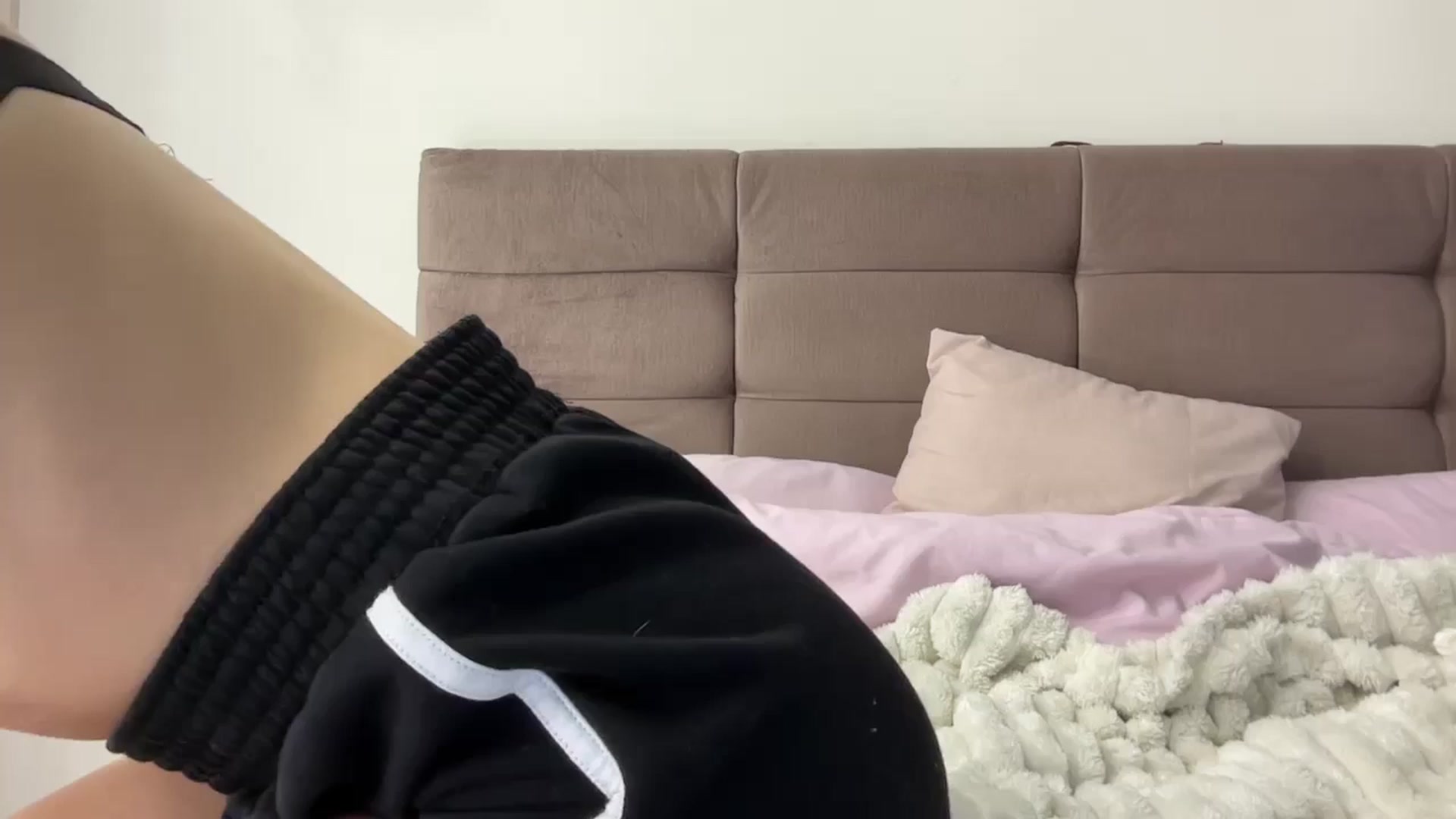 Gallery image thumbnail from CrystalLee's myfreecams stream on, 01/28/2025, 09:18 image 14 of 20