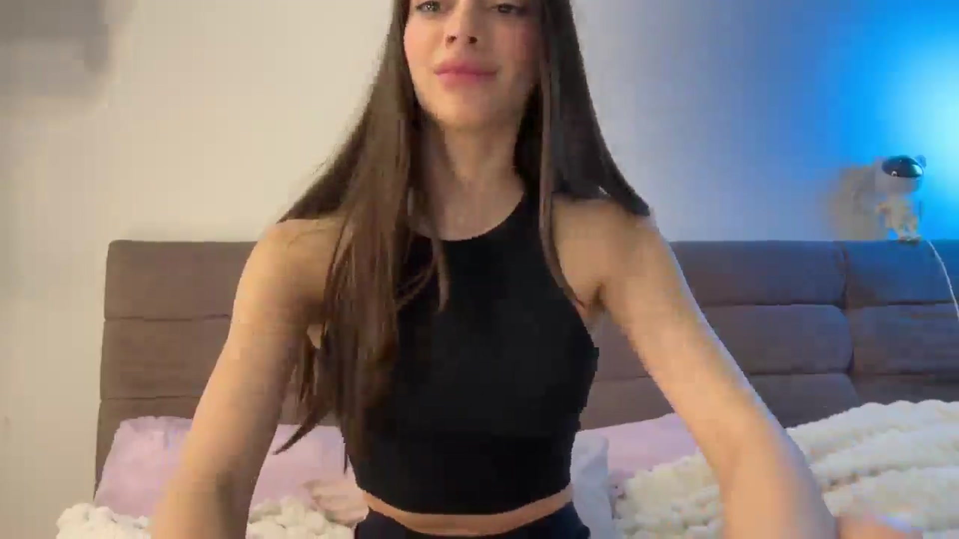 Gallery image thumbnail from CrystalLee's myfreecams stream on, 01/31/2025, 10:56 image 7 of 20