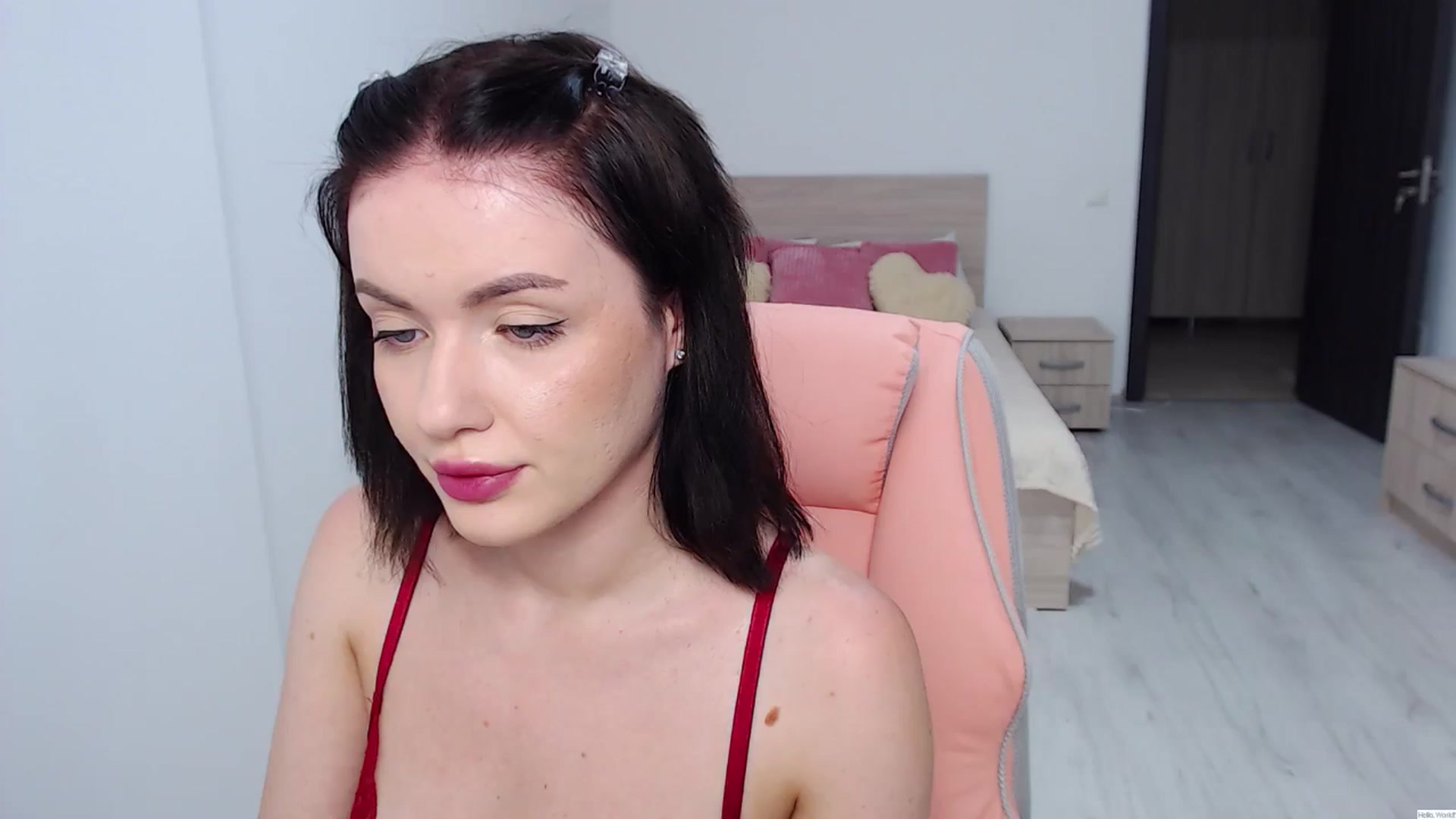 Gallery image thumbnail from CrystalMoon8's myfreecams stream on, 07/04/2024, 18:37 image 9 of 20