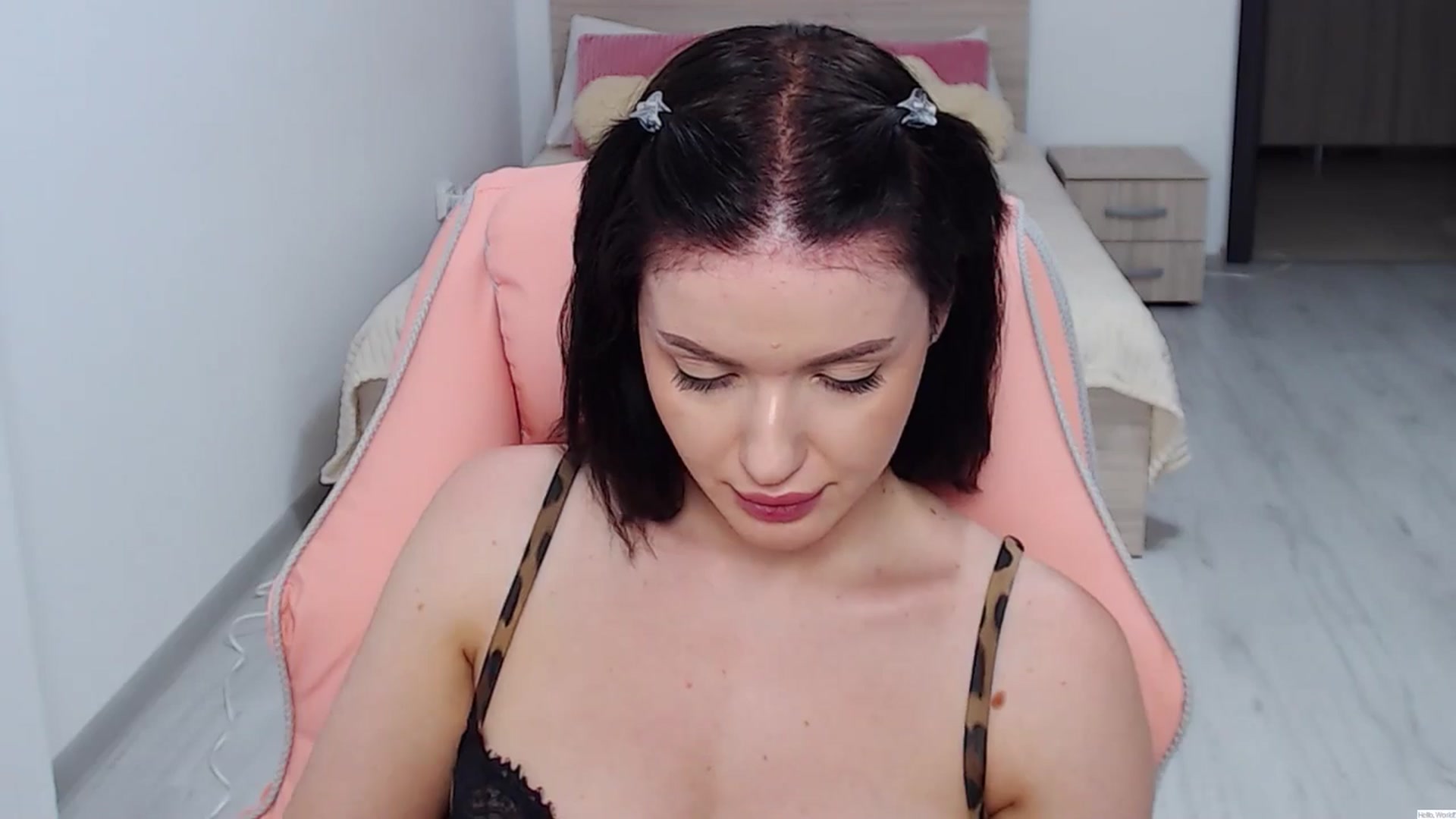Gallery image thumbnail from CrystalMoon8's myfreecams stream on, 07/05/2024, 01:30 image 8 of 20