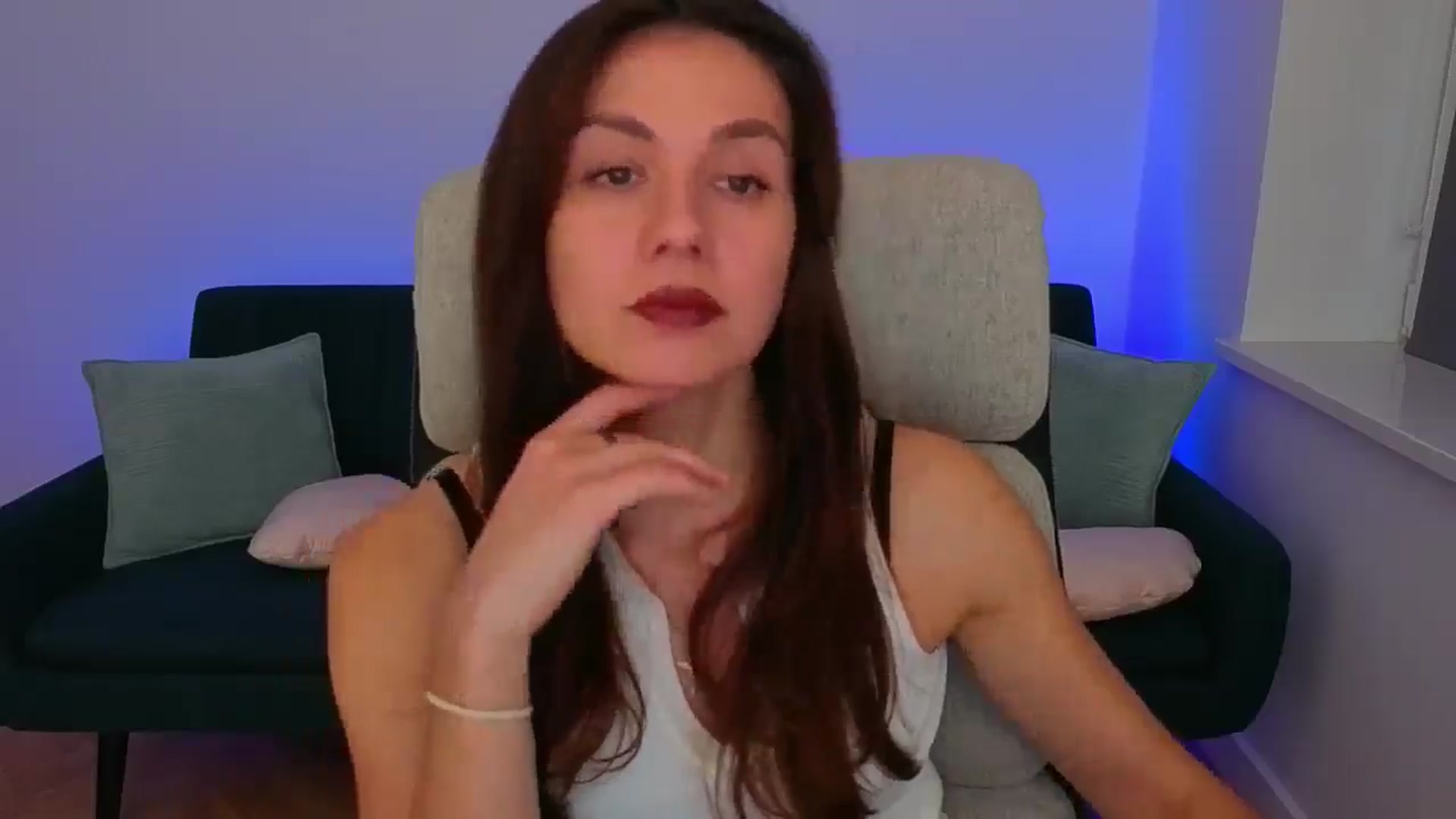 Gallery image thumbnail from CrystalShark's myfreecams stream on, 11/09/2025, 14:44 image 14 of 20