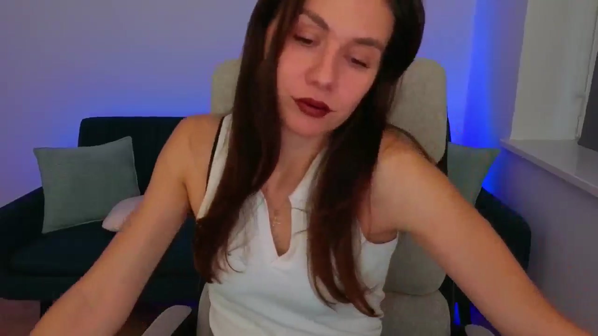 Gallery image thumbnail from CrystalShark's myfreecams stream on, 11/09/2025, 14:44 image 7 of 20