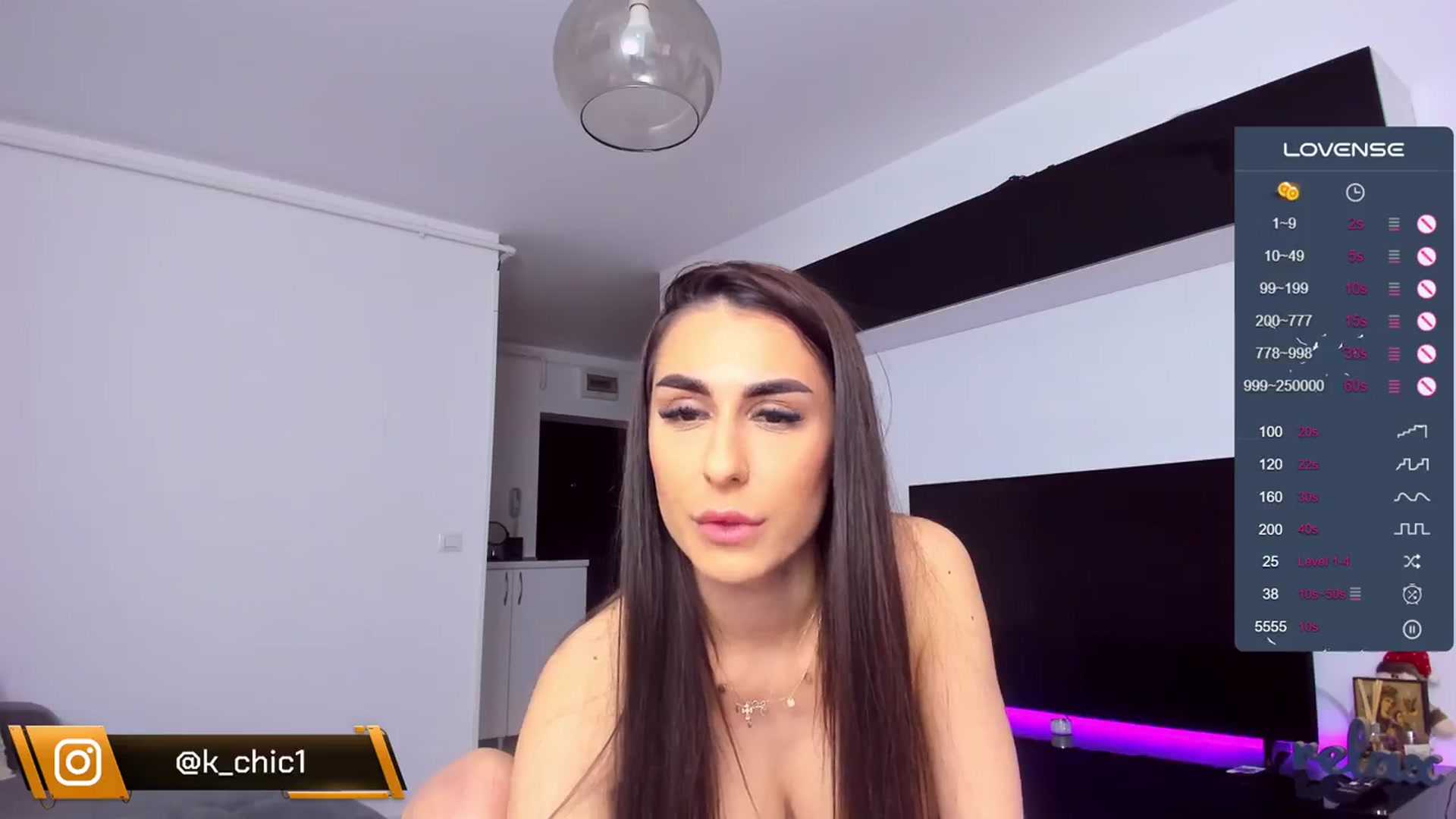 Gallery image thumbnail from CrystalTifany's myfreecams stream on, 03/21/2024, 11:08 image 19 of 20