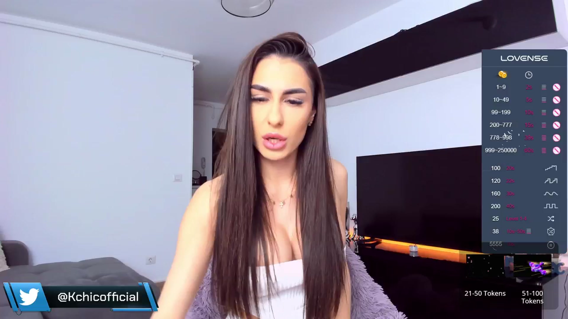 Gallery image thumbnail from CrystalTifany's myfreecams stream on, 03/21/2024, 11:08 image 1 of 20