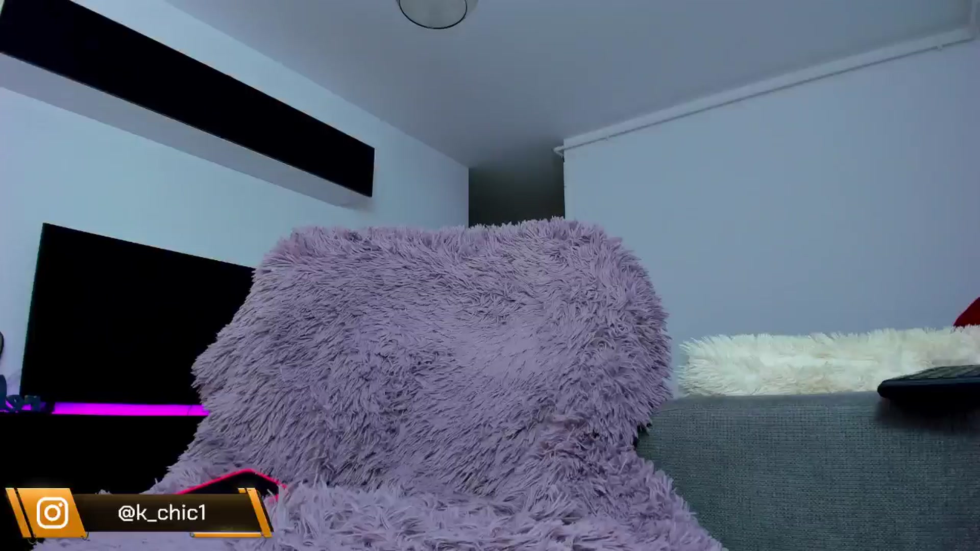 Gallery image thumbnail from CrystalTifany's myfreecams stream on, 08/25/2024, 13:38 image 13 of 20
