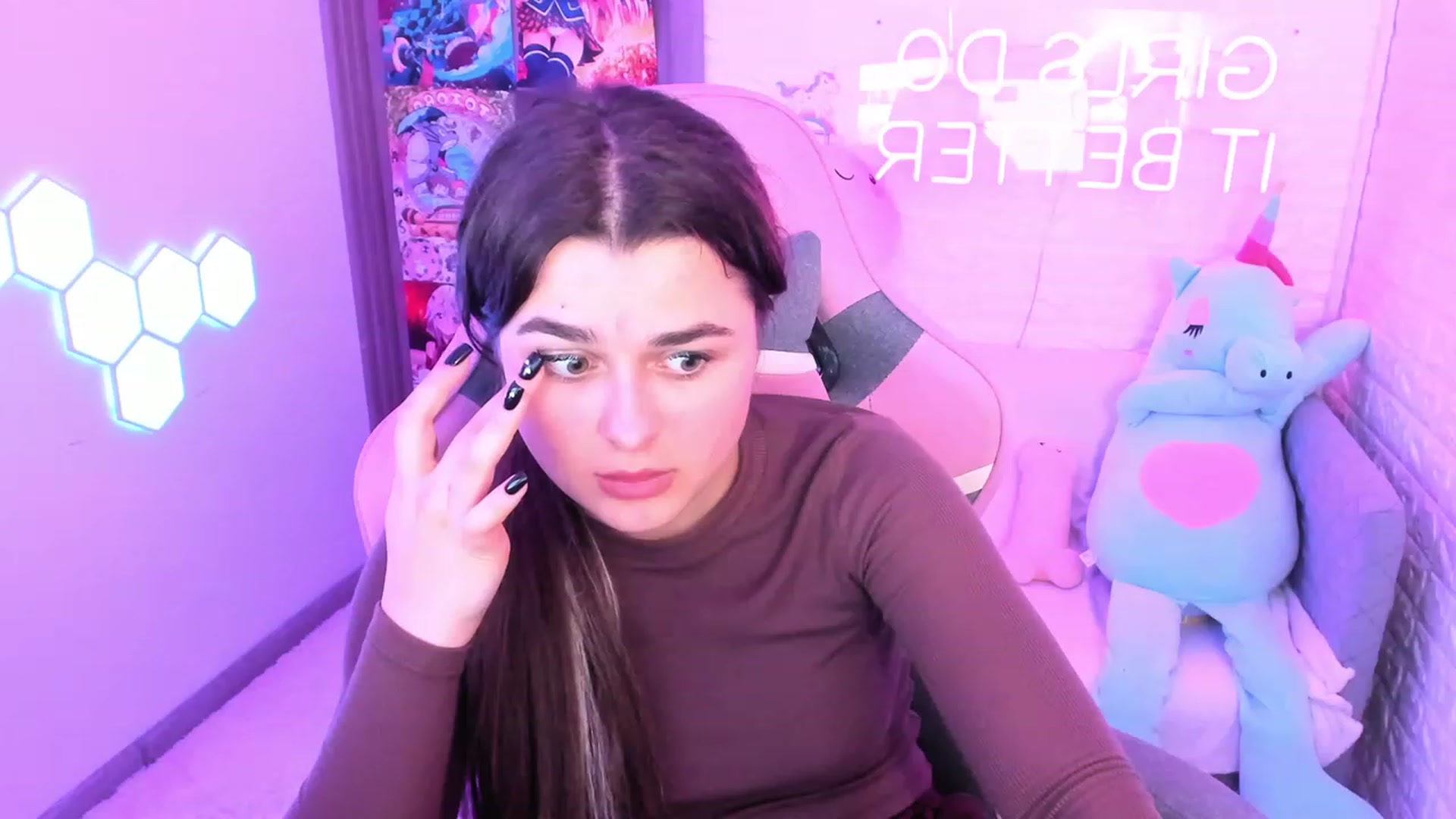 Gallery image thumbnail from CrystalXX's myfreecams stream on, 03/30/2023, 19:10 image 20 of 20