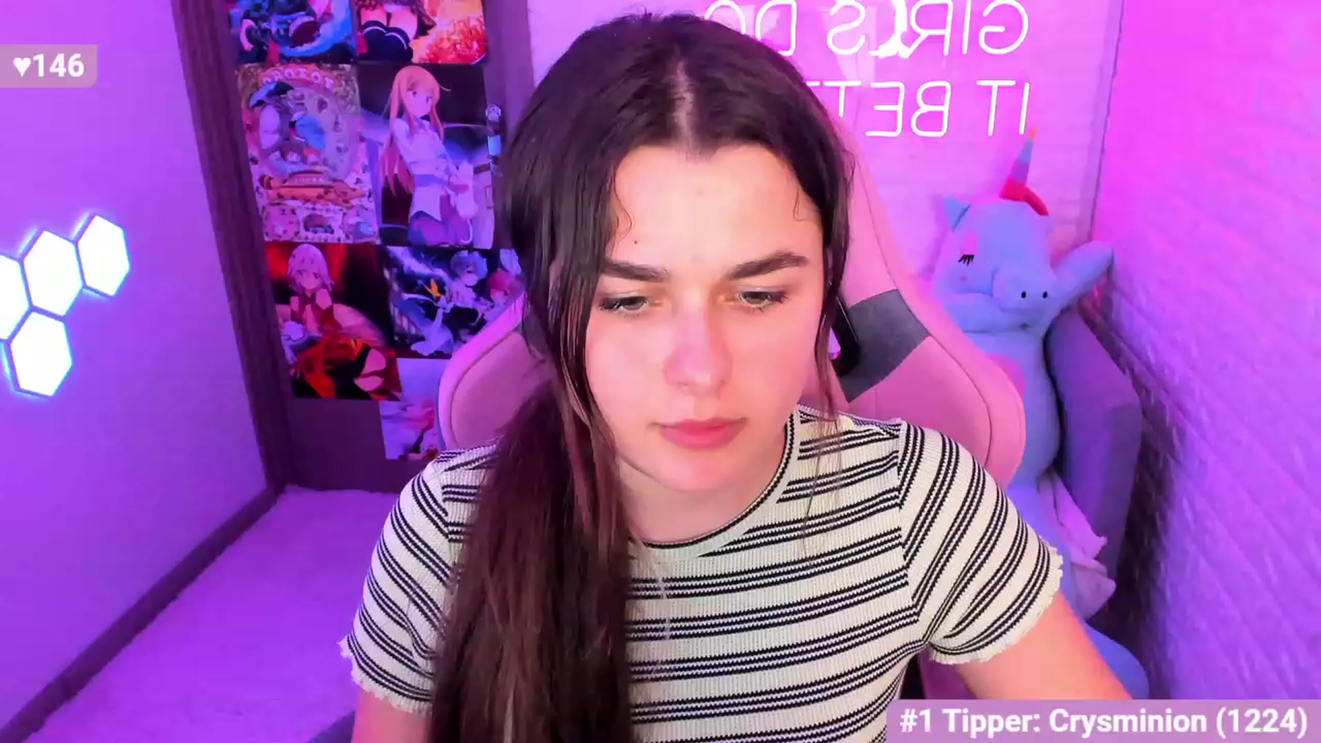 Gallery image thumbnail from CrystalXX's myfreecams stream on, 03/31/2023, 11:01 image 19 of 20