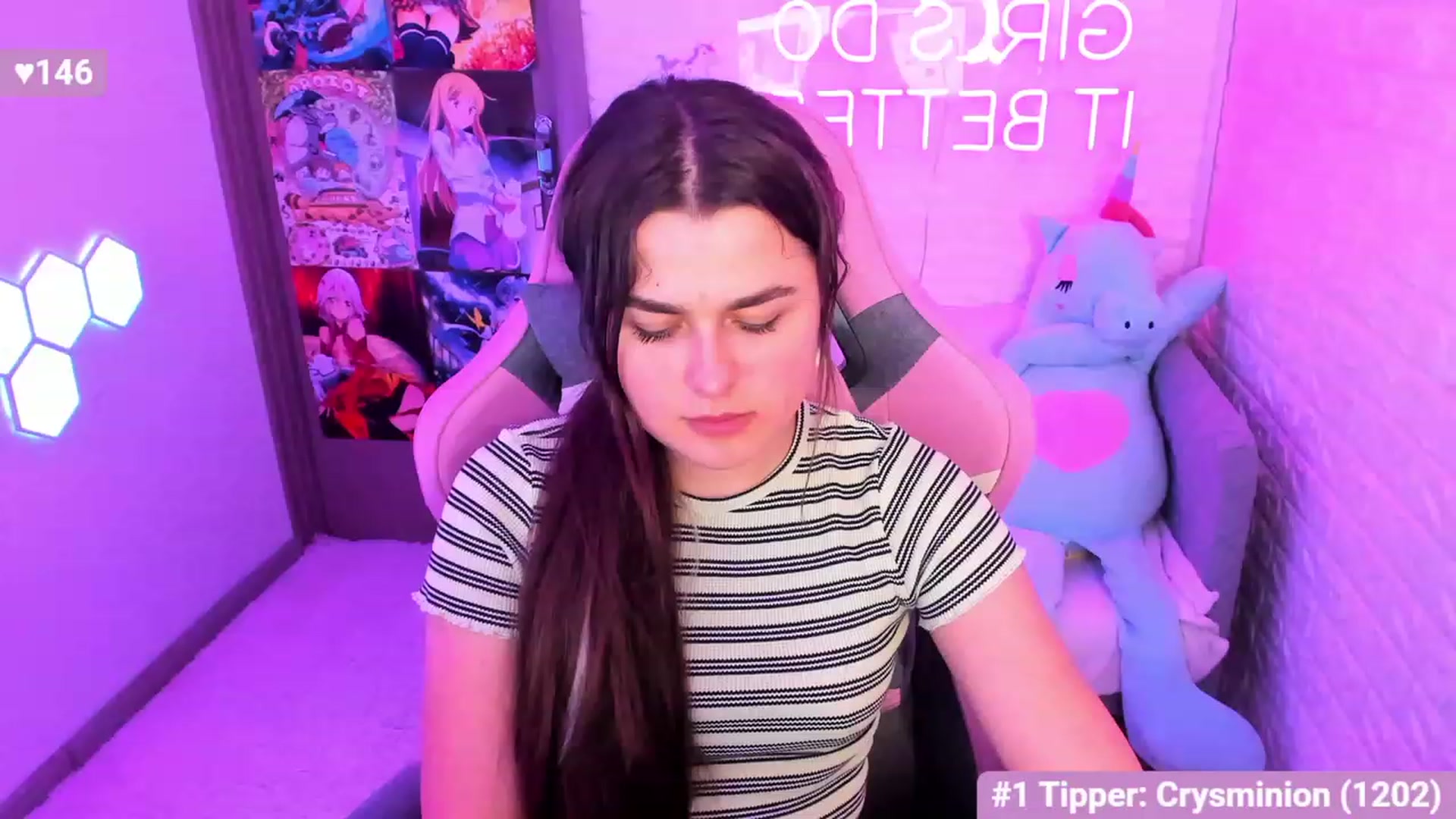 Gallery image thumbnail from CrystalXX's myfreecams stream on, 03/31/2023, 11:01 image 17 of 20