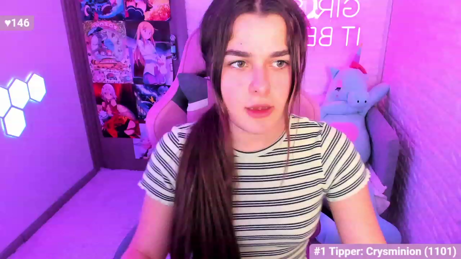 Gallery image thumbnail from CrystalXX's myfreecams stream on, 03/31/2023, 11:01 image 13 of 20