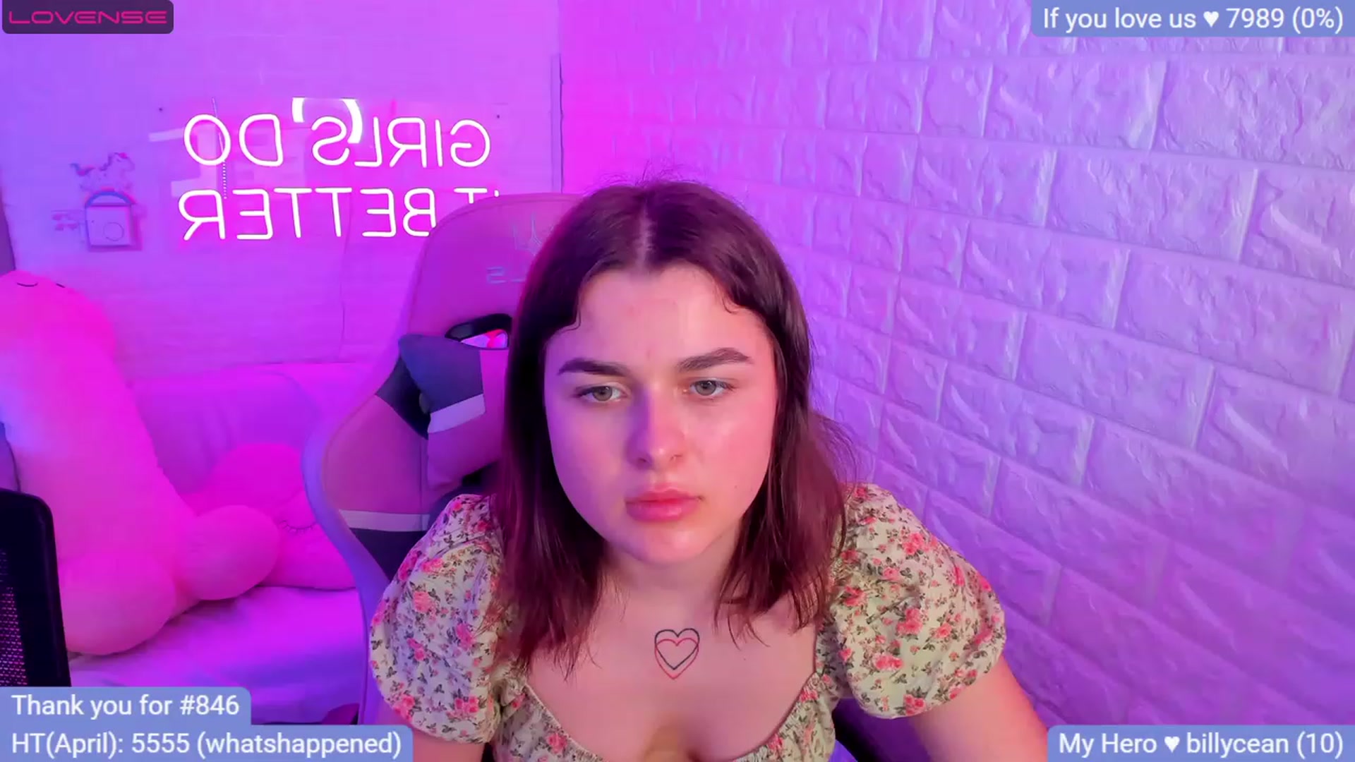 Gallery image thumbnail from CrystalXX's myfreecams stream on, 04/19/2023, 01:25 image 8 of 20