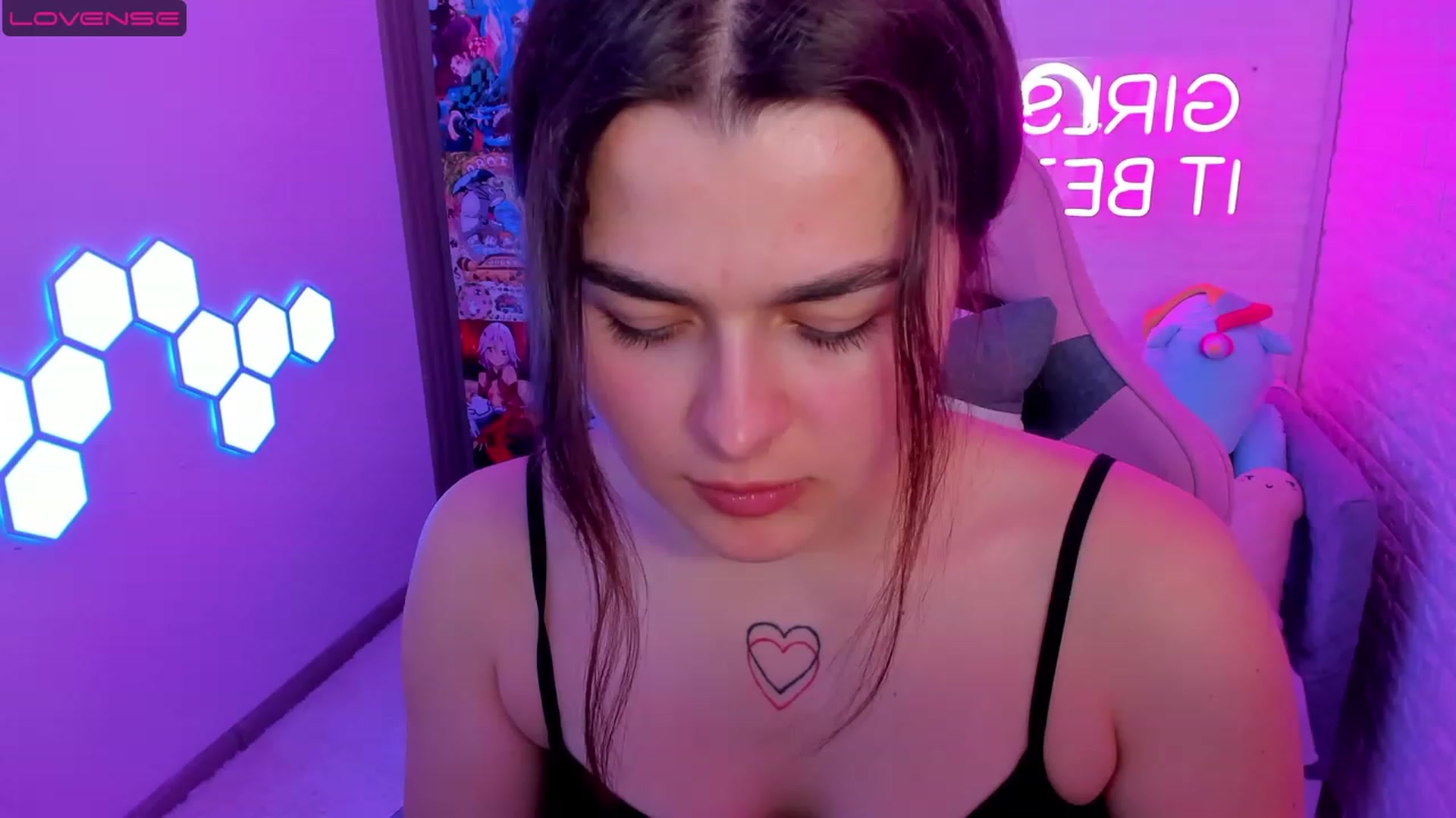 Gallery image thumbnail from CrystalXX's myfreecams stream on, 04/22/2023, 20:52 image 11 of 20