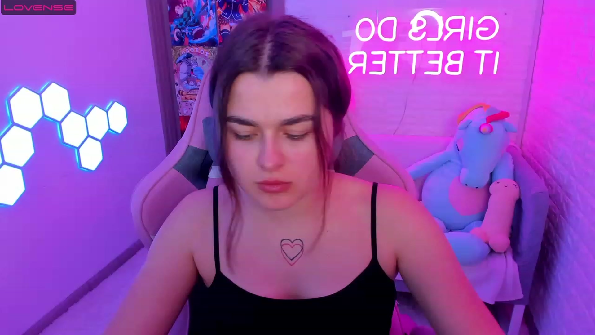 Gallery image thumbnail from CrystalXX's myfreecams stream on, 04/22/2023, 20:52 image 7 of 20