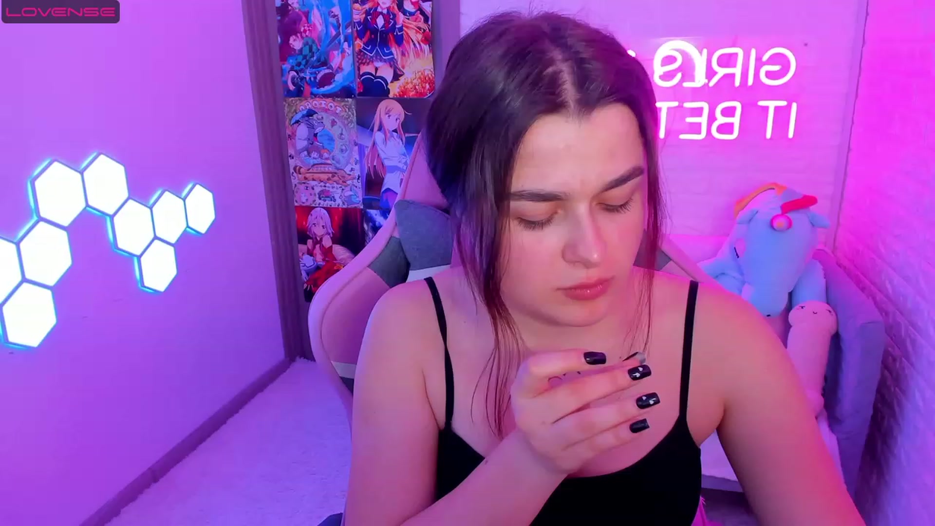Gallery image thumbnail from CrystalXX's myfreecams stream on, 04/22/2023, 20:52 image 16 of 20
