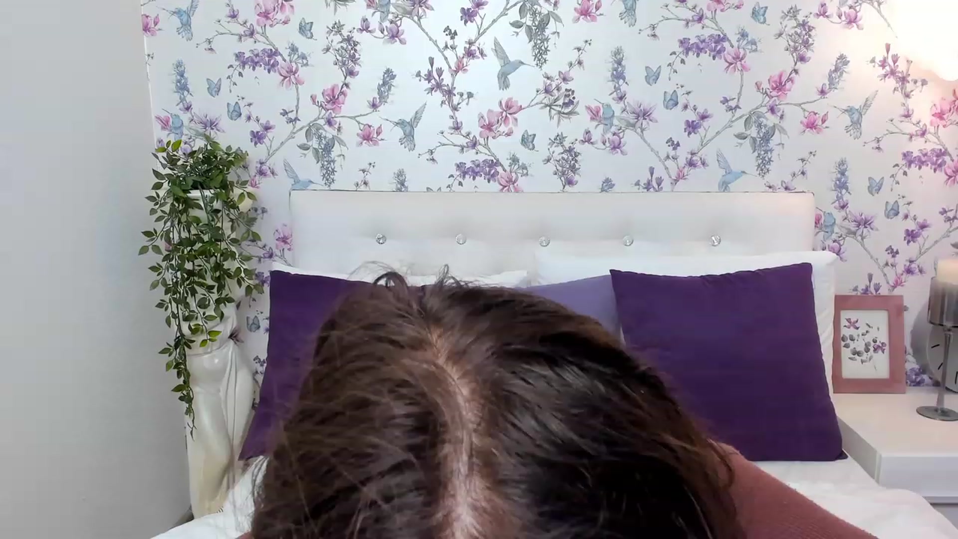 Gallery image thumbnail from CrystalXX's myfreecams stream on, 04/24/2023, 01:47 image 5 of 20