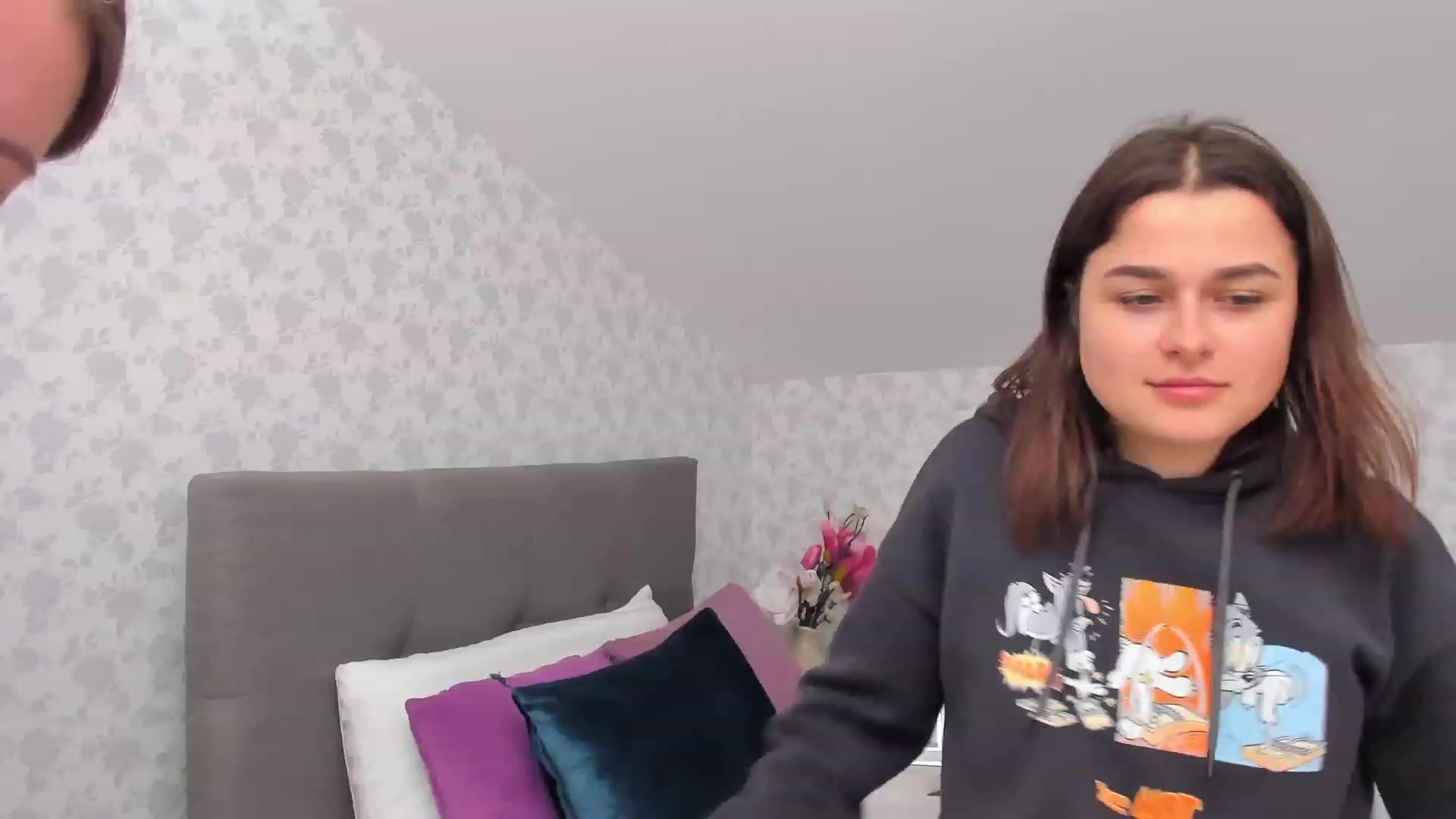 Gallery image thumbnail from CrystalXX's myfreecams stream on, 04/27/2023, 24:00 image 3 of 20