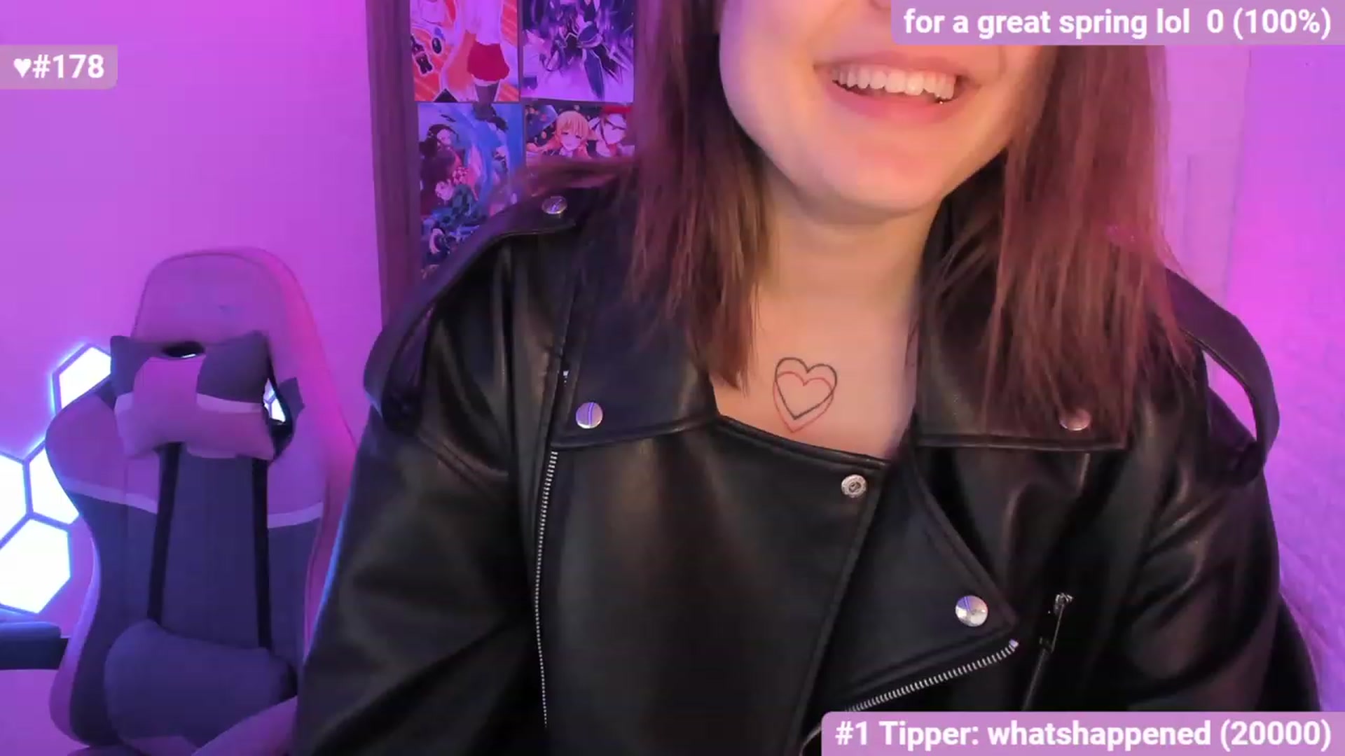Gallery image thumbnail from CrystalXX's myfreecams stream on, 05/06/2023, 15:00 image 20 of 20
