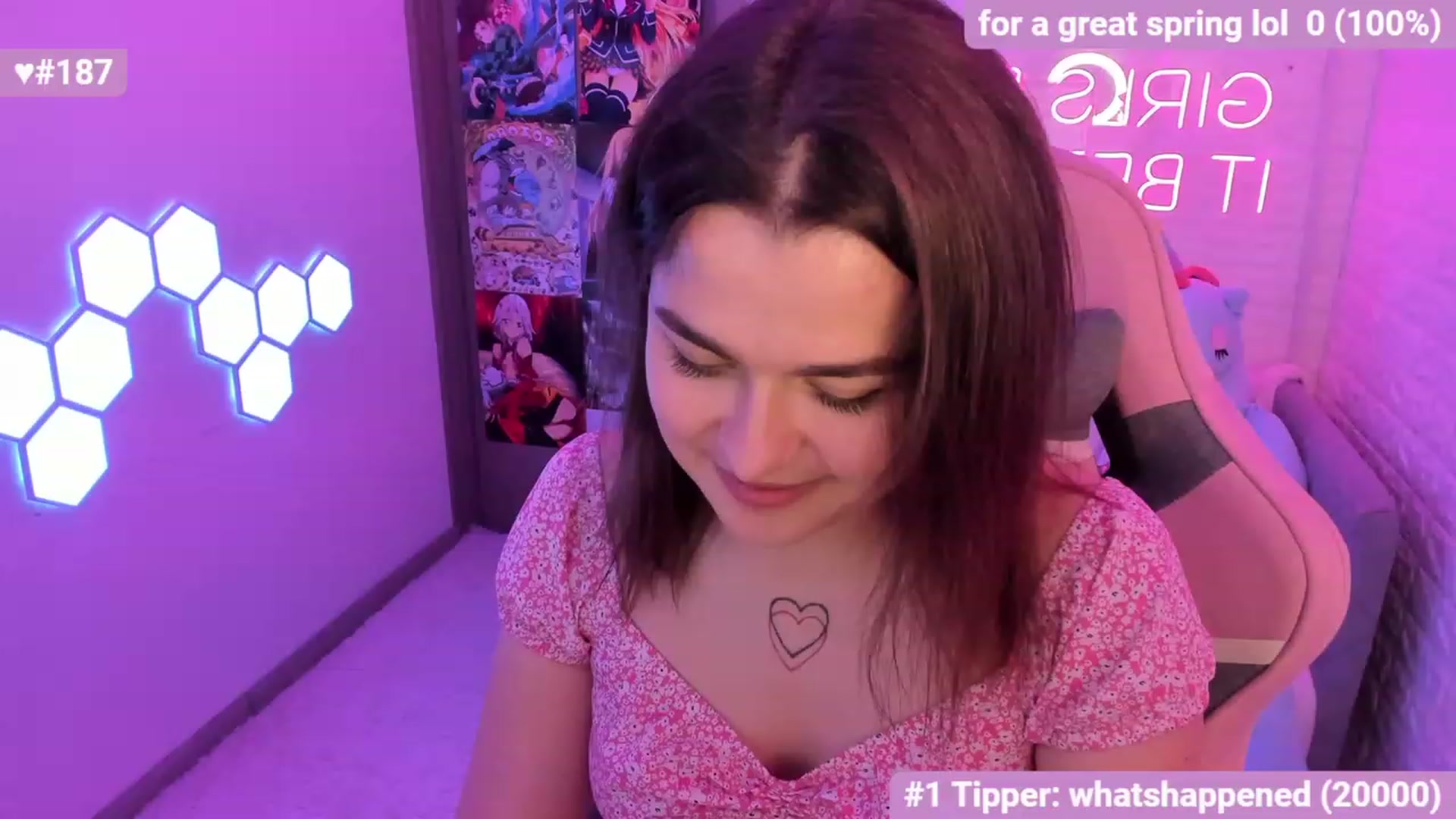 Gallery image thumbnail from CrystalXX's myfreecams stream on, 05/06/2023, 15:00 image 6 of 20
