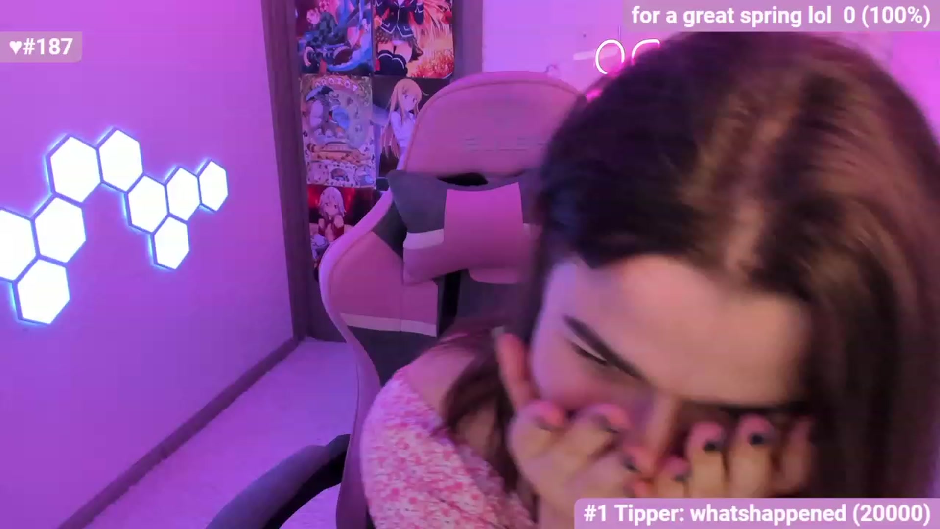 Gallery image thumbnail from CrystalXX's myfreecams stream on, 05/06/2023, 15:00 image 3 of 20