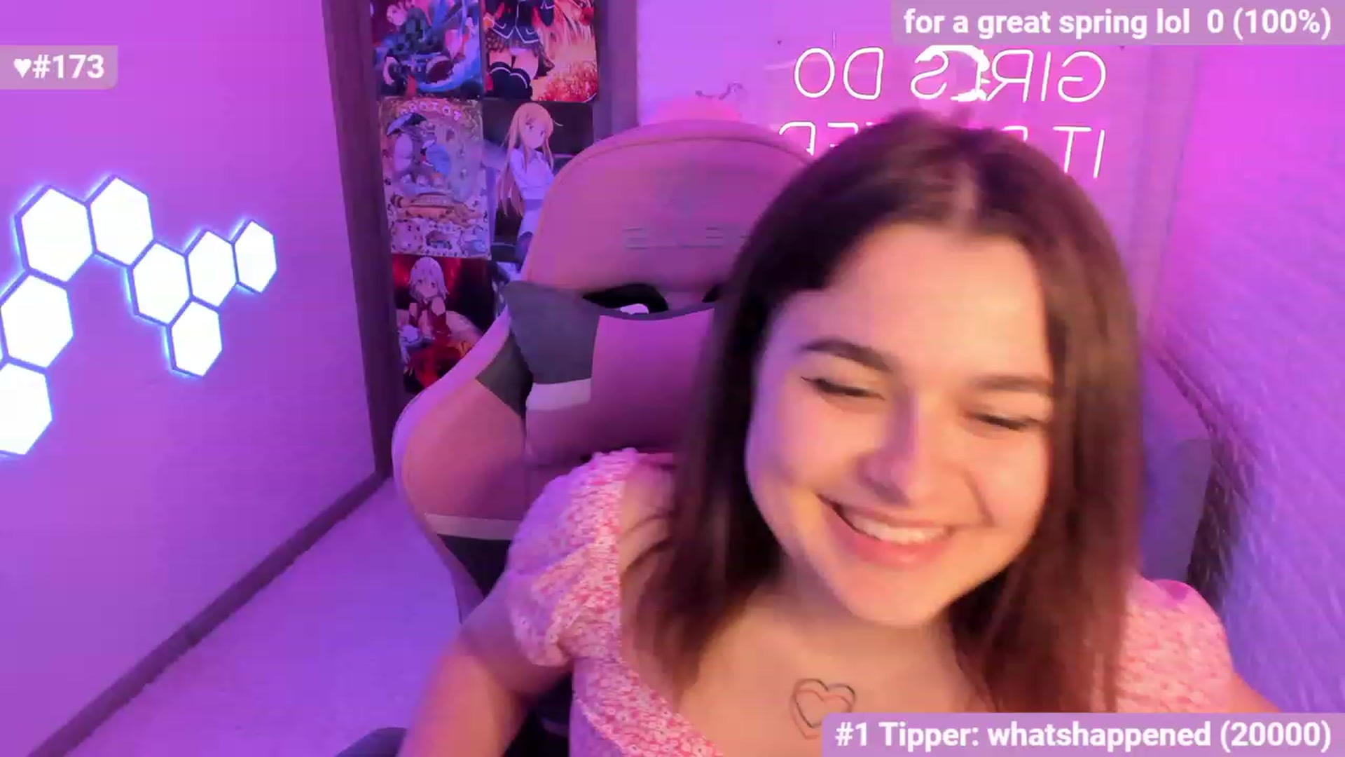 Gallery image thumbnail from CrystalXX's myfreecams stream on, 05/06/2023, 15:50 image 15 of 20