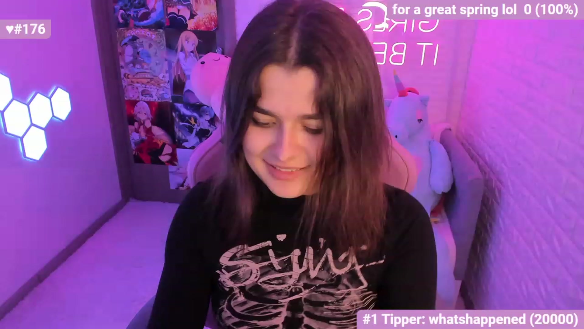 Gallery image thumbnail from CrystalXX's myfreecams stream on, 05/06/2023, 19:02 image 16 of 20
