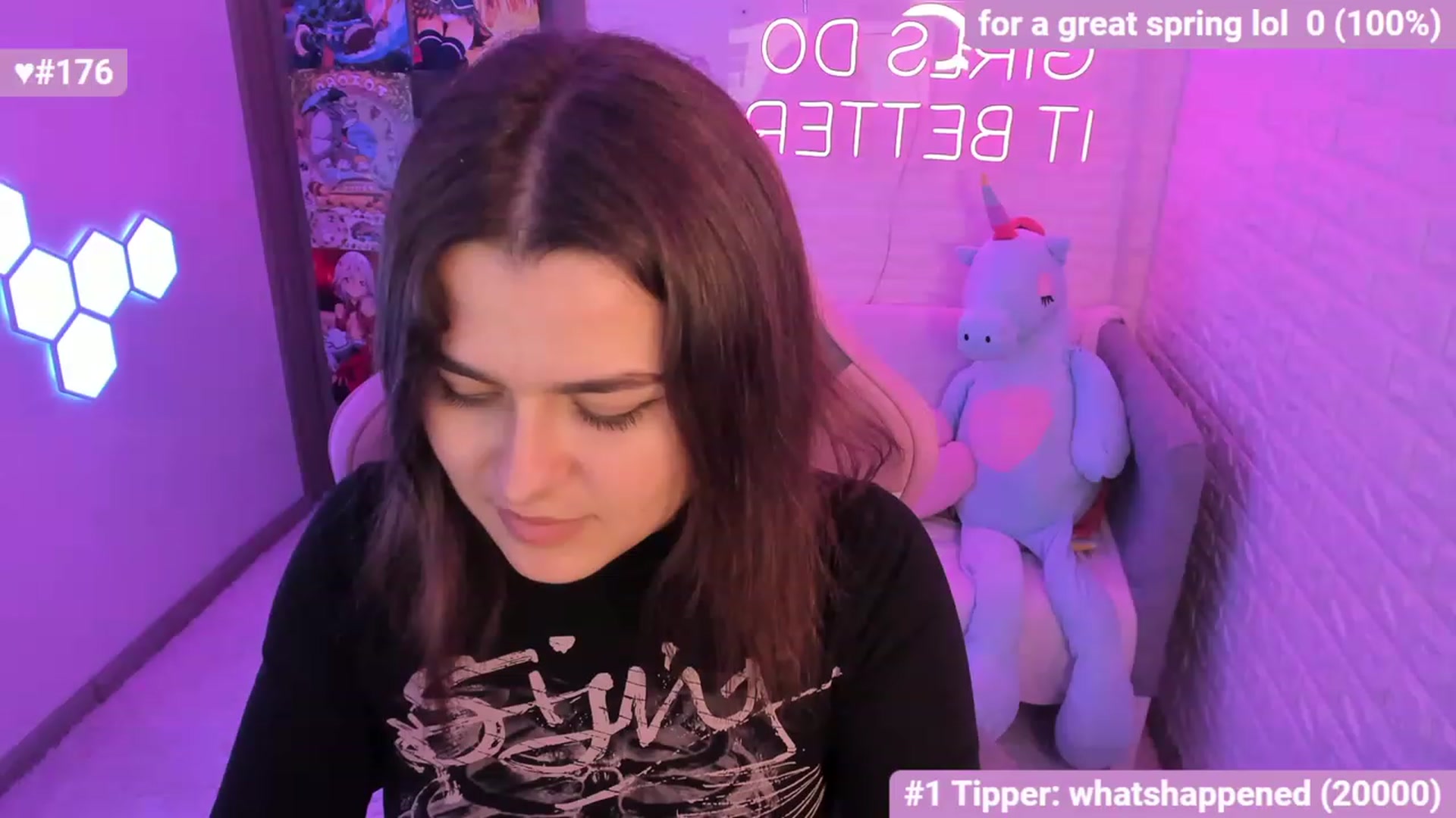 Gallery image thumbnail from CrystalXX's myfreecams stream on, 05/06/2023, 19:02 image 18 of 20