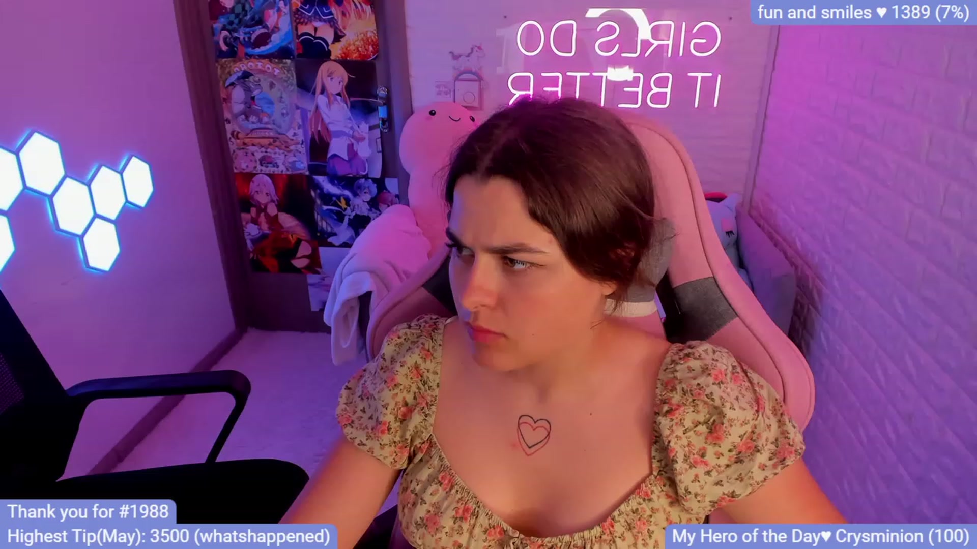 Gallery image thumbnail from CrystalXX's myfreecams stream on, 05/21/2023, 22:56 image 13 of 20