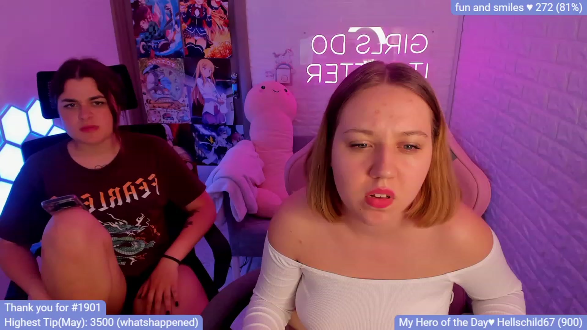 Gallery image thumbnail from CrystalXX's myfreecams stream on, 05/22/2023, 03:44 image 2 of 20