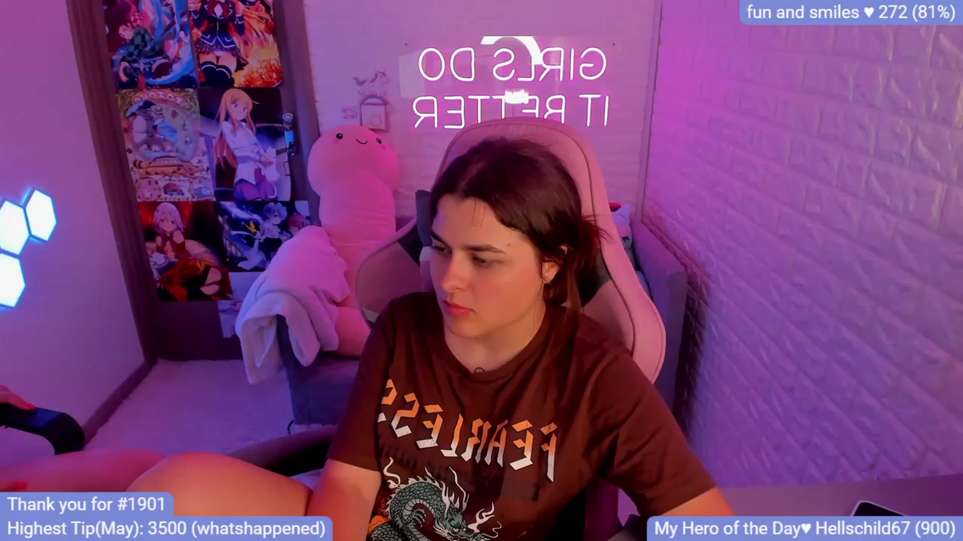 Gallery image thumbnail from CrystalXX's myfreecams stream on, 05/22/2023, 03:44 image 5 of 20