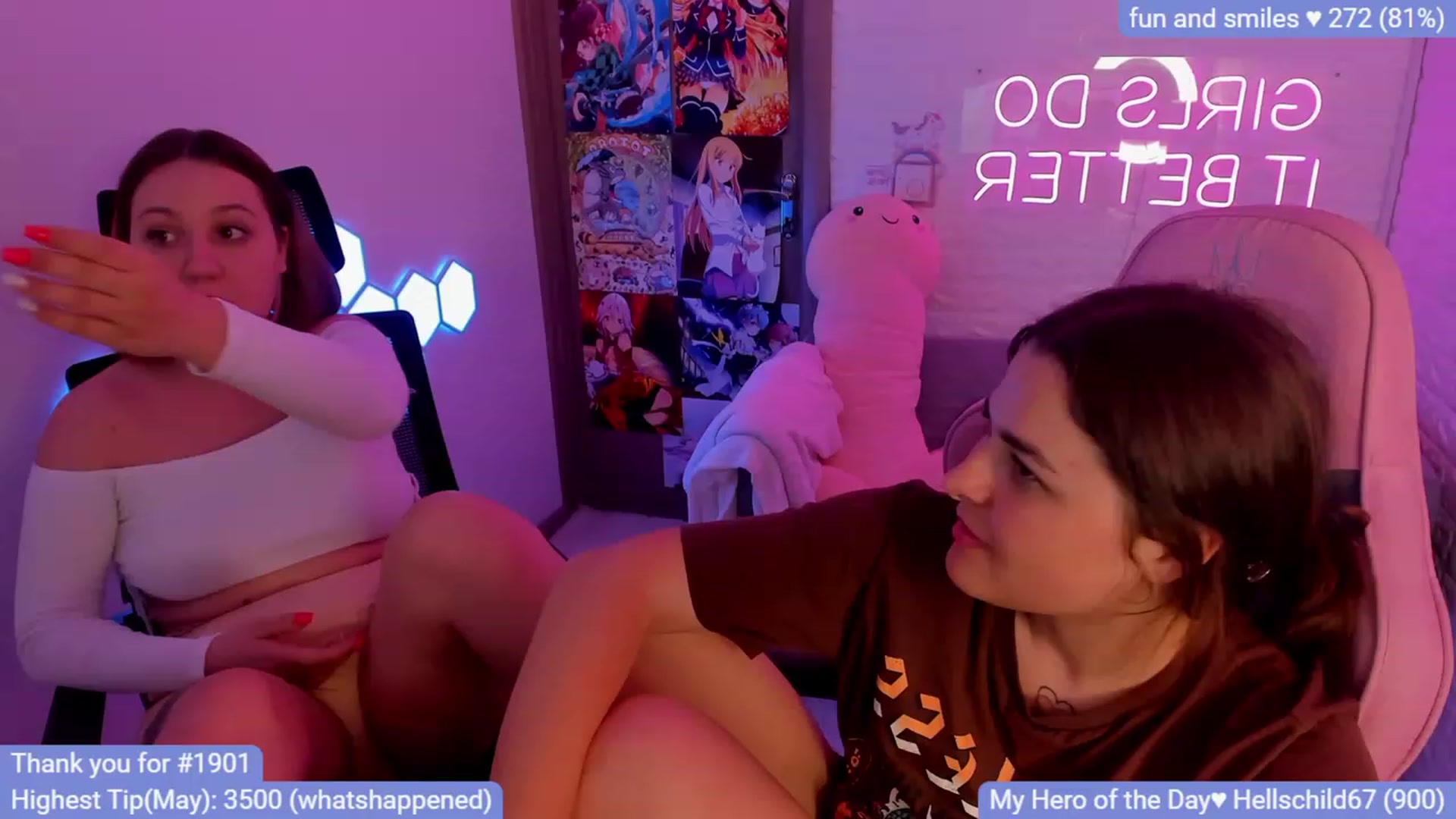 Gallery image thumbnail from CrystalXX's myfreecams stream on, 05/22/2023, 03:44 image 9 of 20