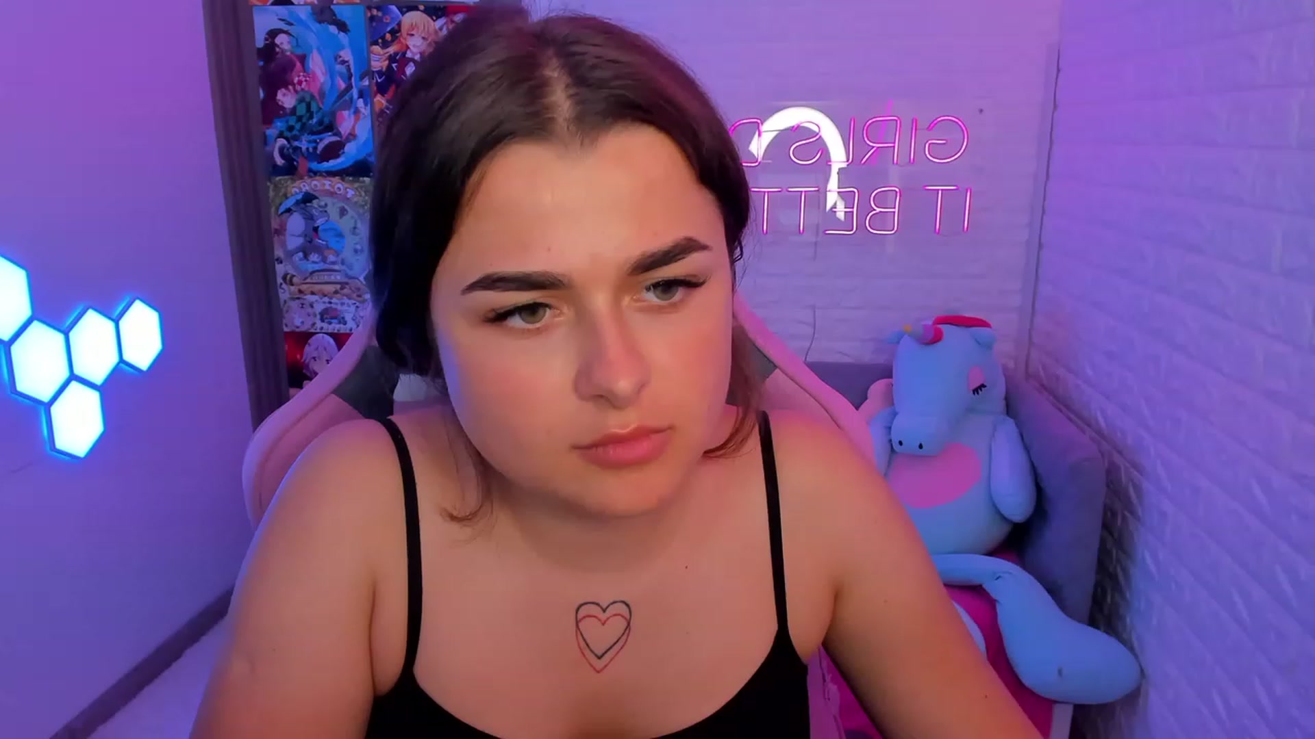 Gallery image thumbnail from CrystalXX's myfreecams stream on, 06/02/2023, 01:34 image 3 of 20