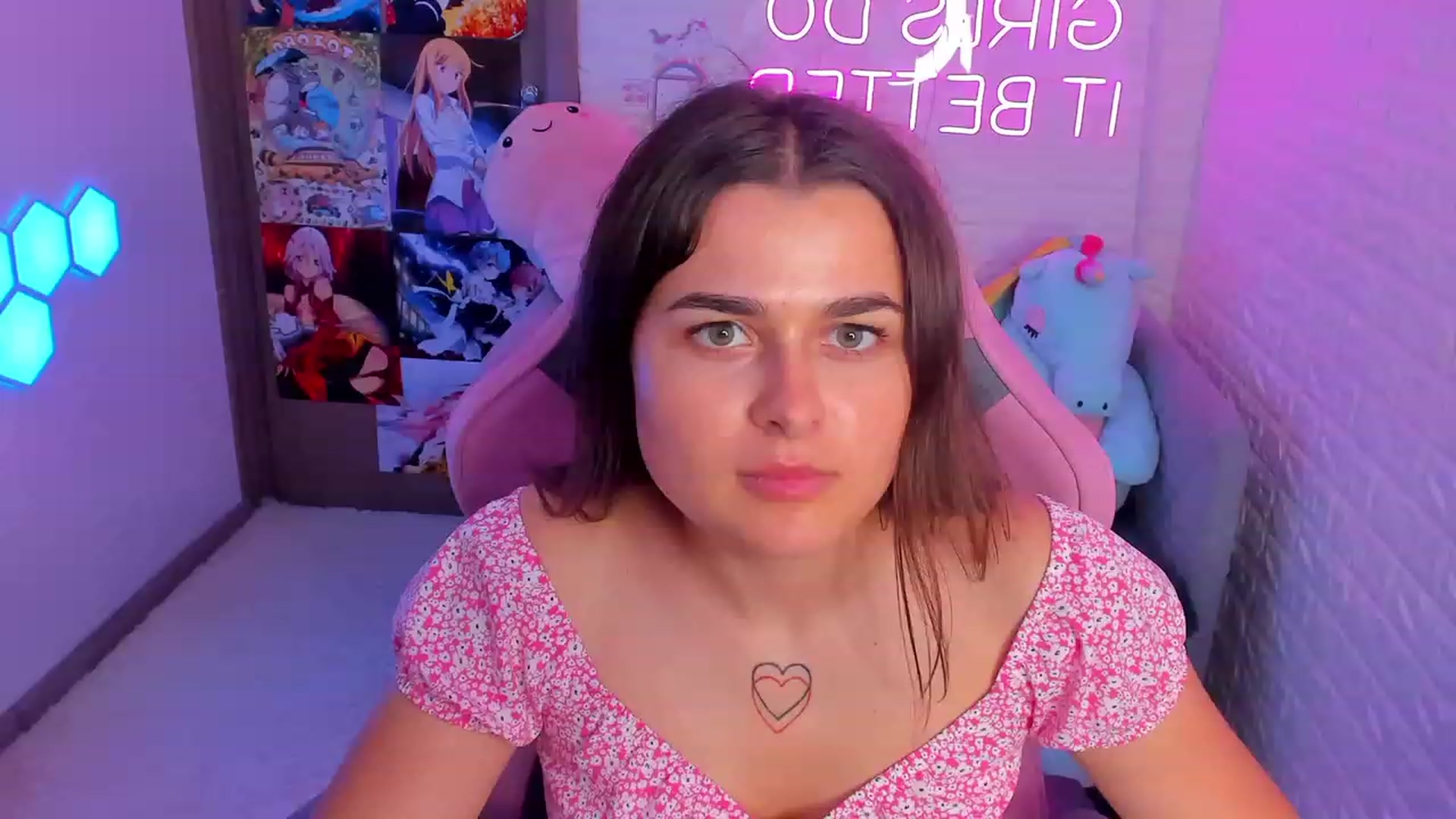 Gallery image thumbnail from CrystalXX's myfreecams stream on, 06/24/2023, 12:00 image 15 of 20