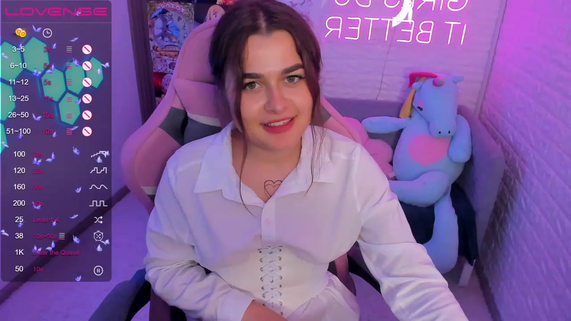 Gallery image thumbnail from CrystalXX's myfreecams stream on, 06/25/2023, 15:48 image 14 of 20