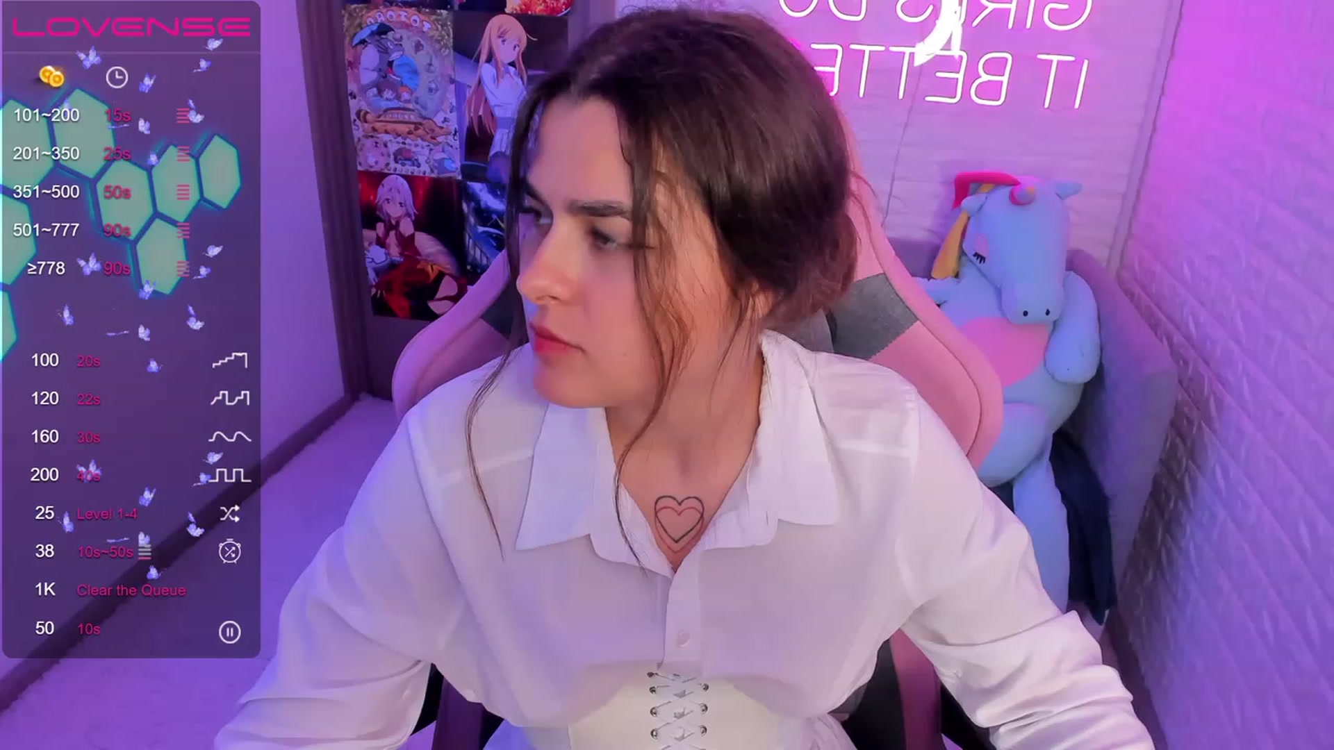 Gallery image thumbnail from CrystalXX's myfreecams stream on, 06/25/2023, 19:00 image 4 of 20