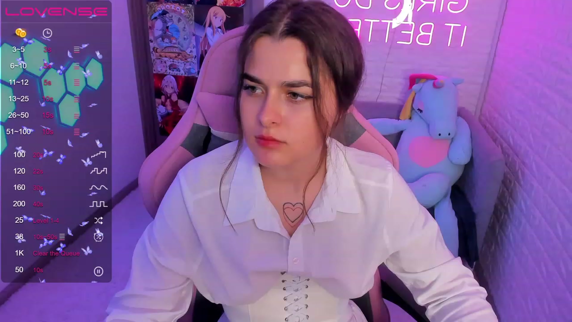 Gallery image thumbnail from CrystalXX's myfreecams stream on, 06/25/2023, 19:00 image 2 of 20