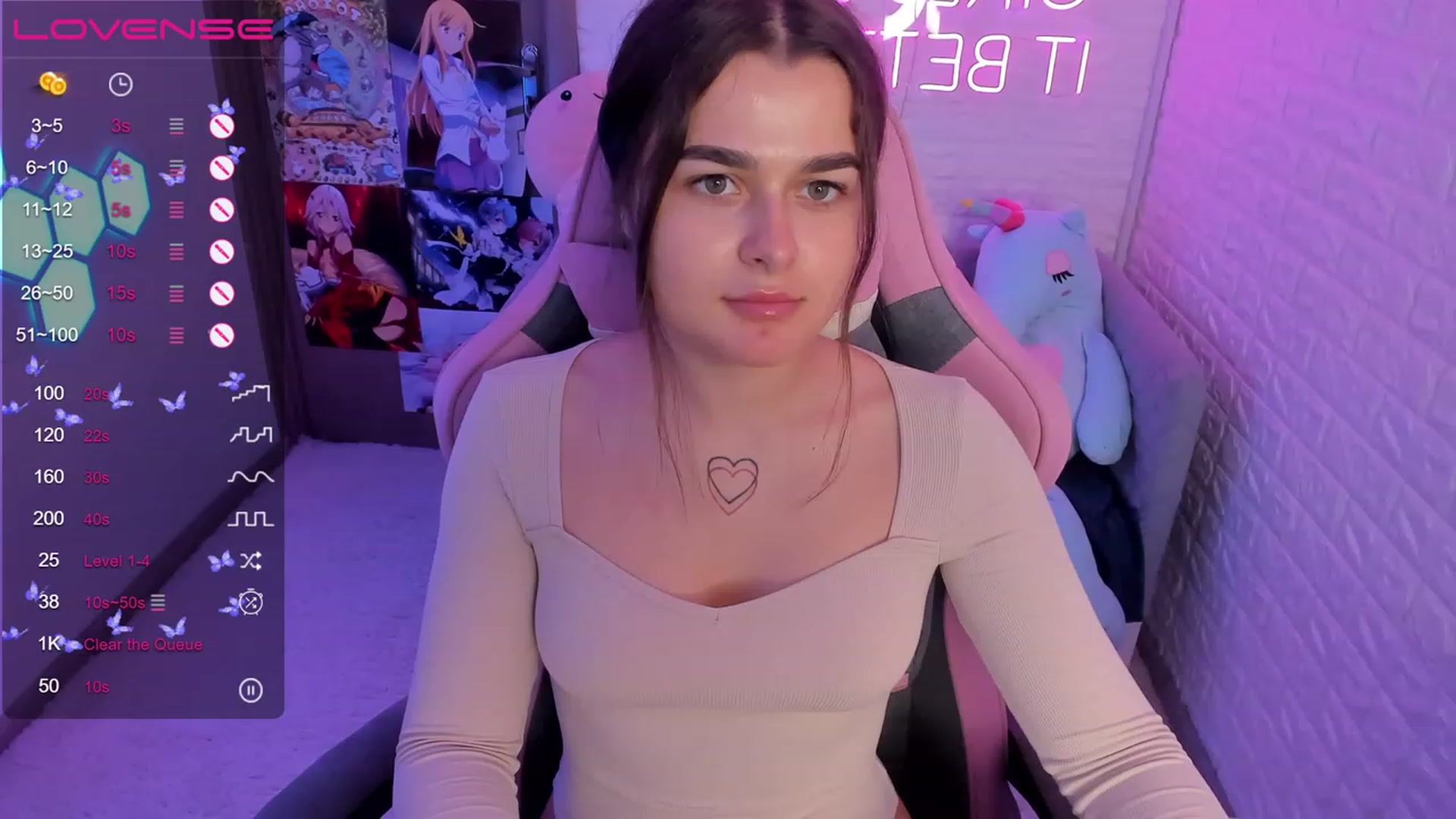 Gallery image thumbnail from CrystalXX's myfreecams stream on, 06/26/2023, 13:29 image 6 of 20