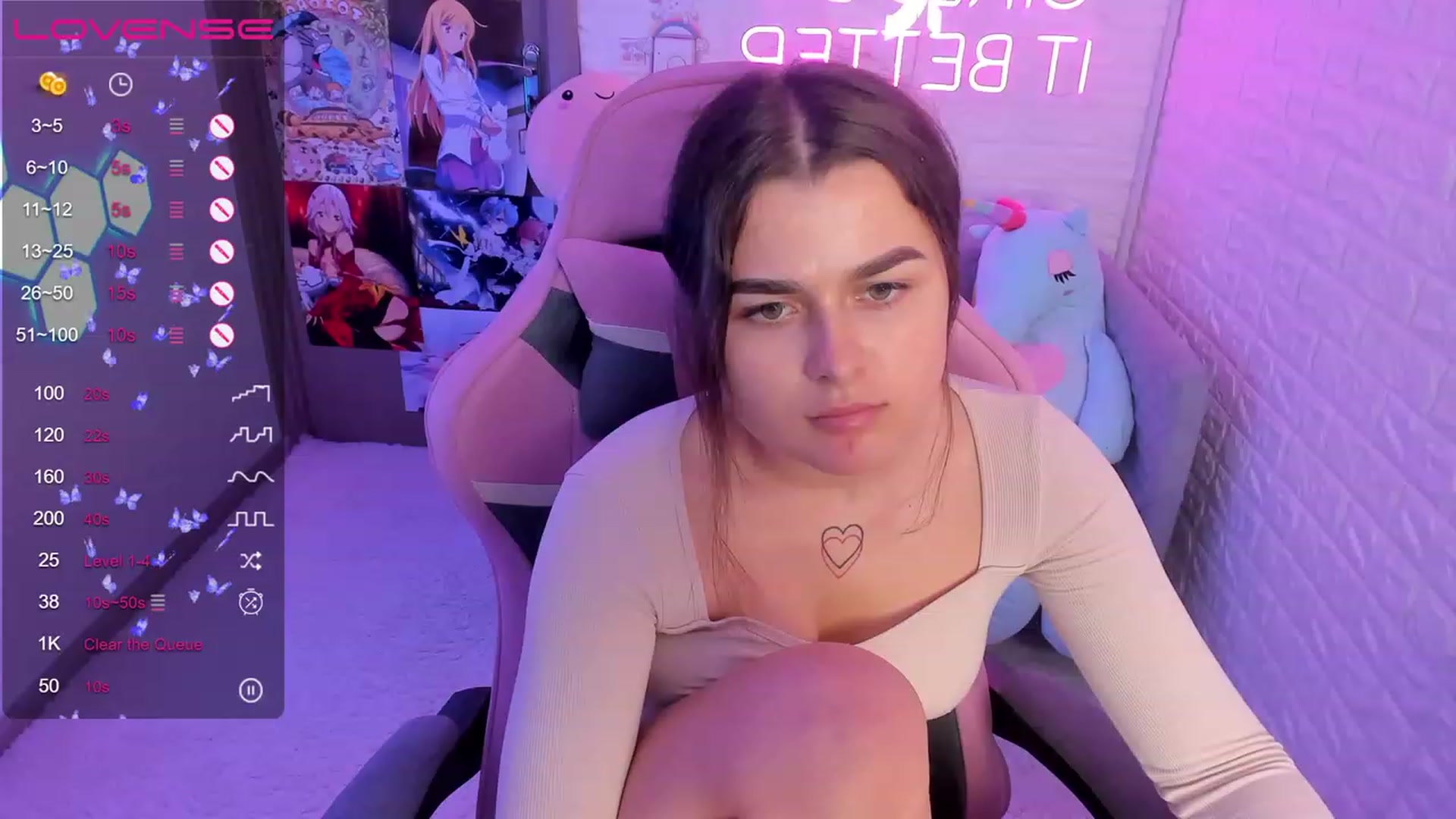 Gallery image thumbnail from CrystalXX's myfreecams stream on, 06/26/2023, 15:26 image 8 of 20