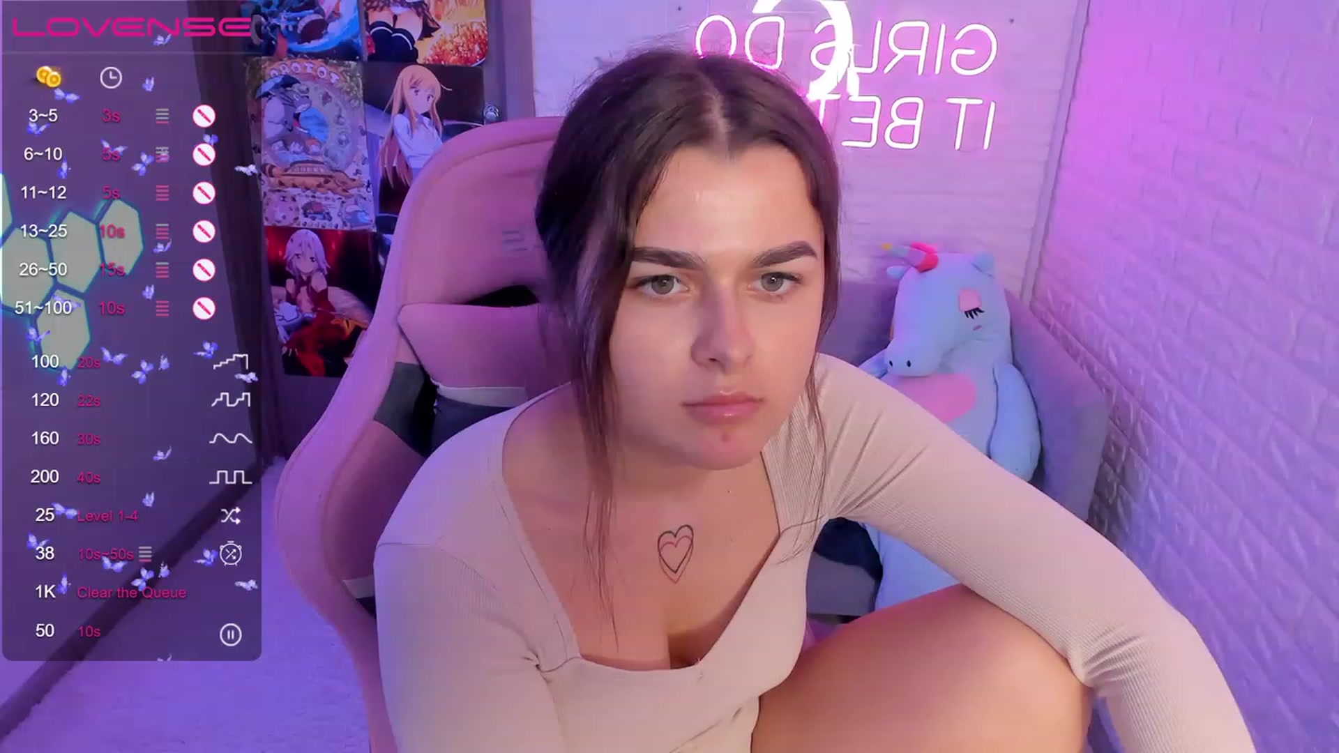 Gallery image thumbnail from CrystalXX's myfreecams stream on, 06/26/2023, 15:26 image 9 of 20