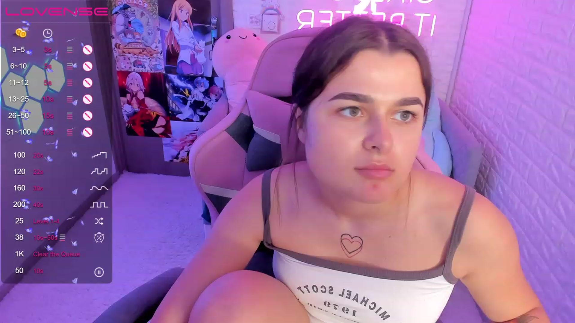 Gallery image thumbnail from CrystalXX's myfreecams stream on, 06/26/2023, 15:26 image 15 of 20