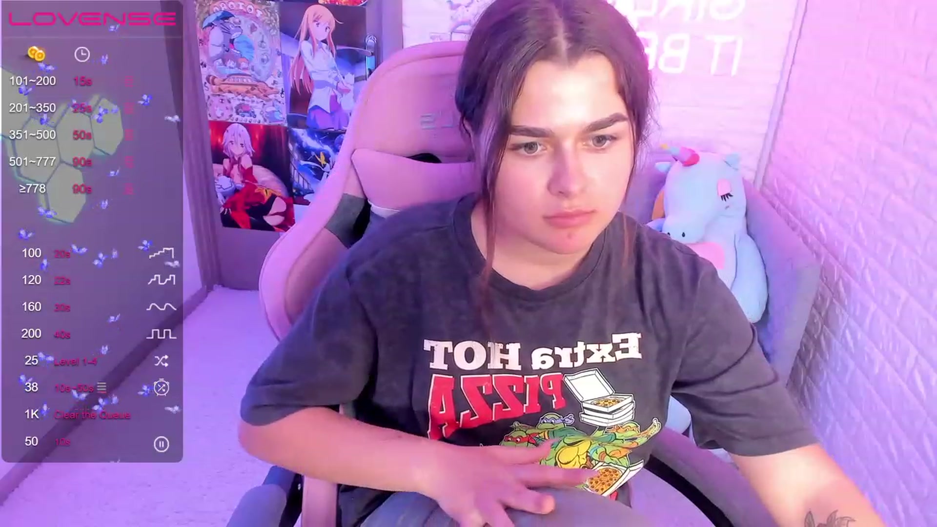 Gallery image thumbnail from CrystalXX's myfreecams stream on, 06/26/2023, 19:06 image 17 of 20