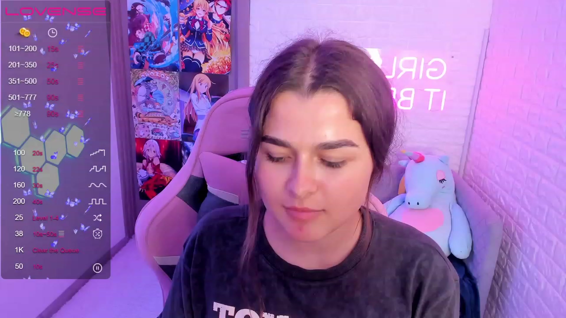 Gallery image thumbnail from CrystalXX's myfreecams stream on, 06/26/2023, 19:06 image 14 of 20